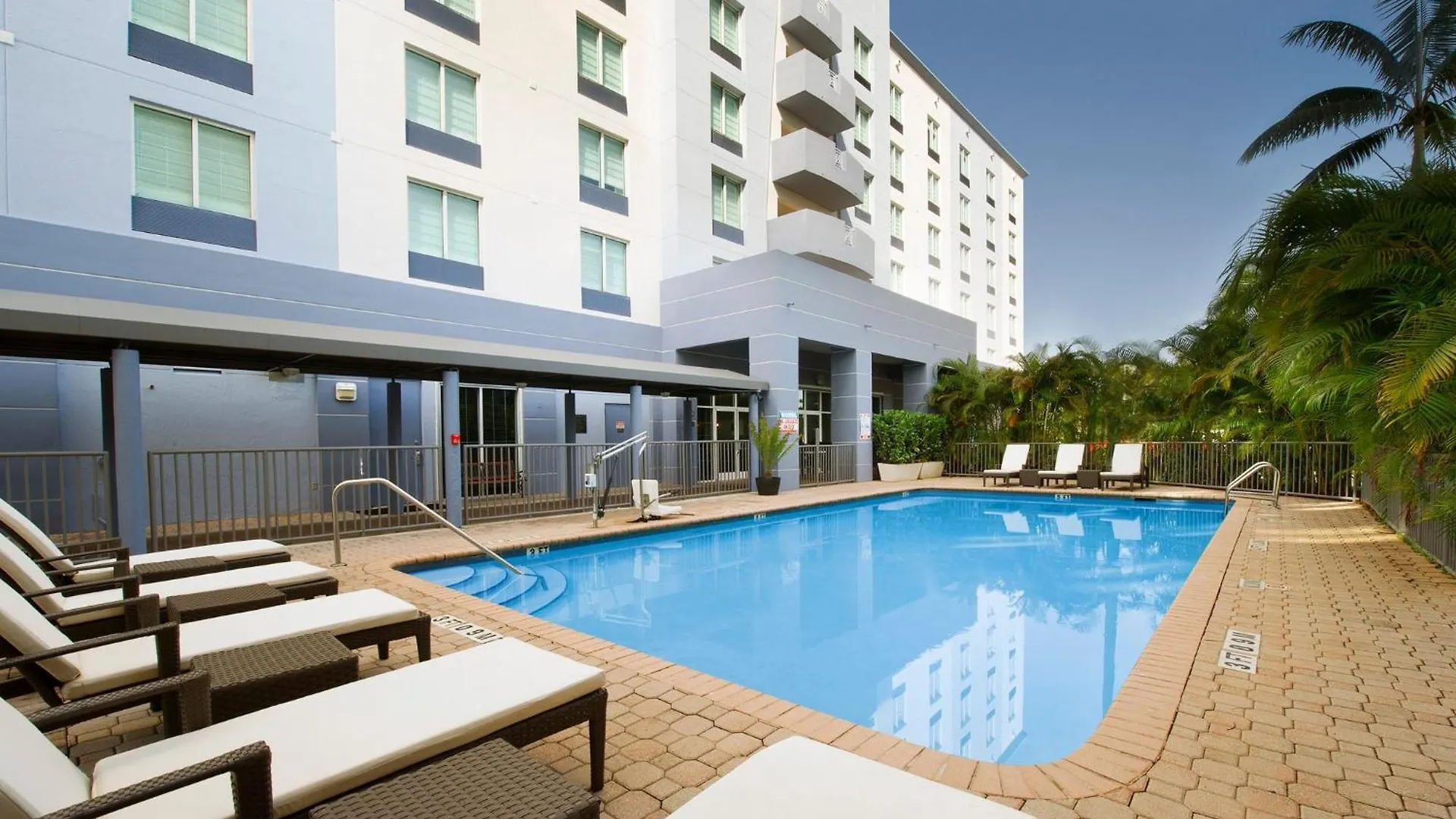 Hotel Miami-doral Area By Ihg