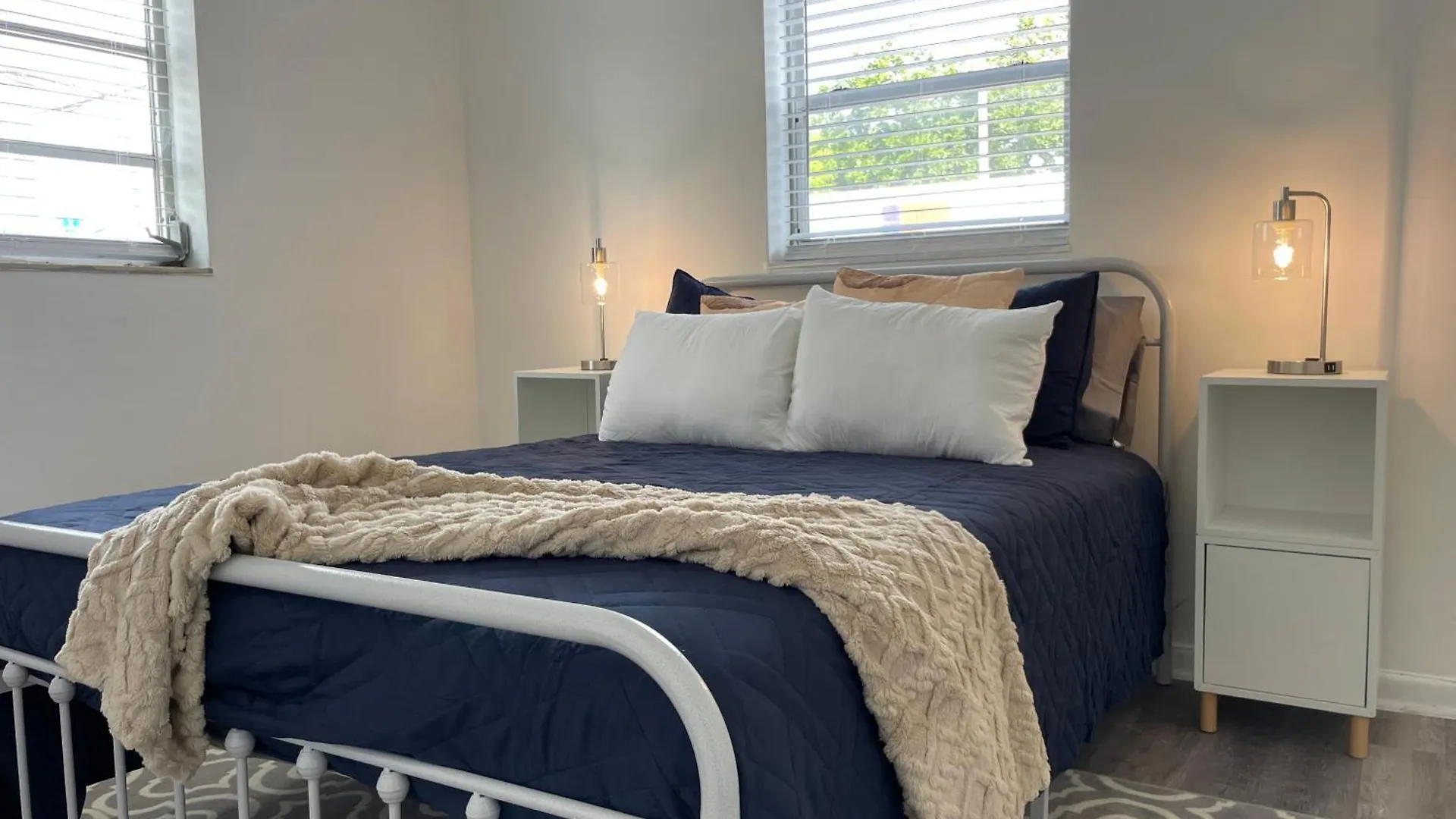 דירה Remodeled Little Havanna Great Location