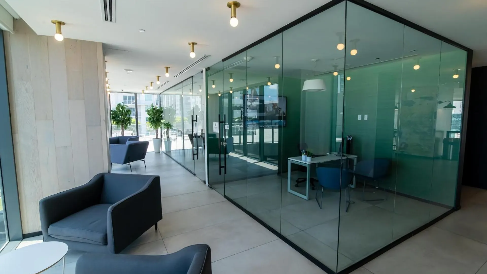 Luxurious King Bed In Downtown Miami