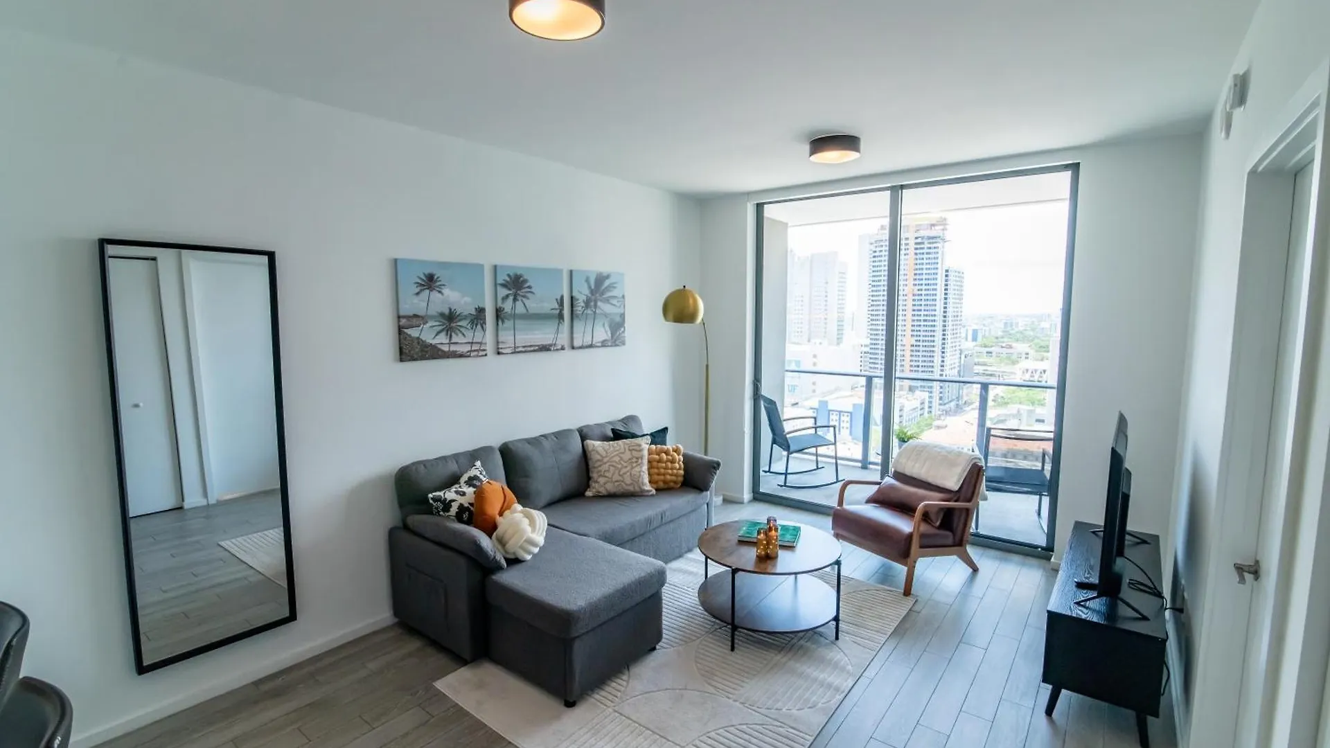 Luxurious King Bed In Downtown Apartment Miami