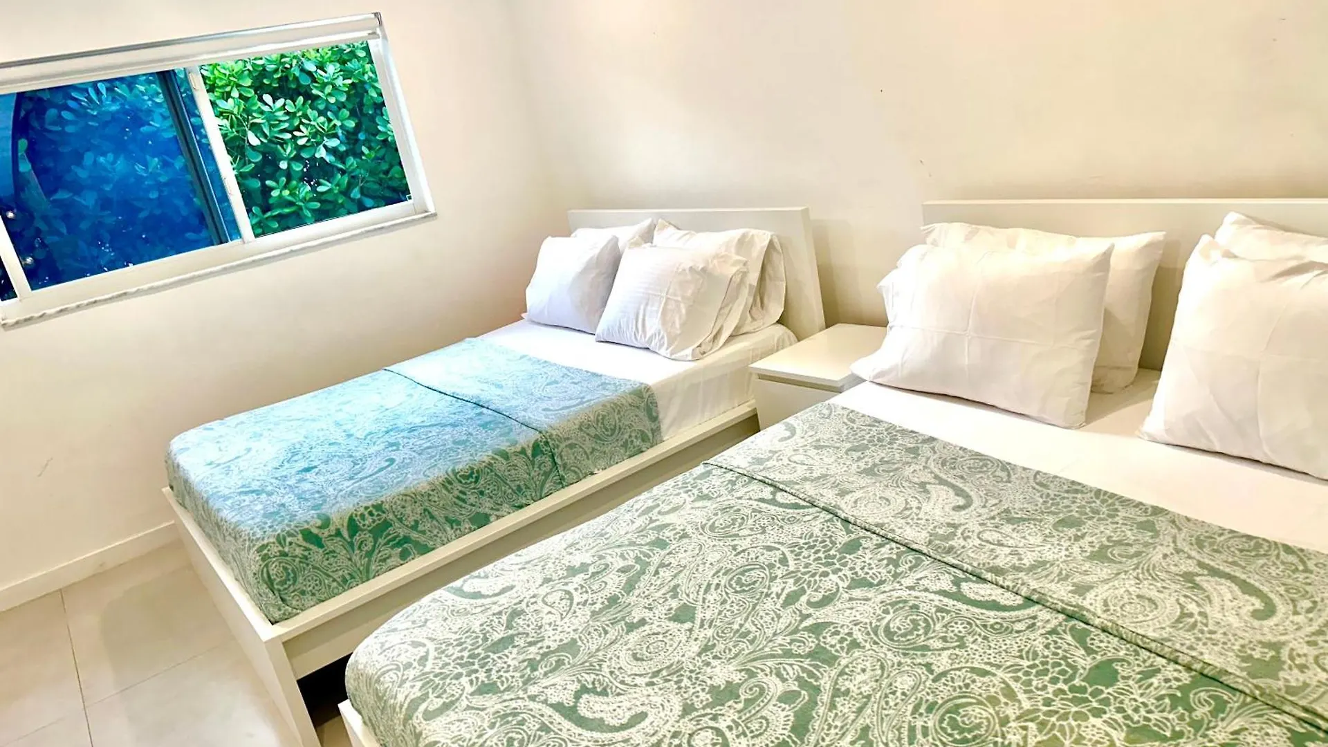 24 Guests Luxury House With Pool & Gazebo! Casa de Férias *