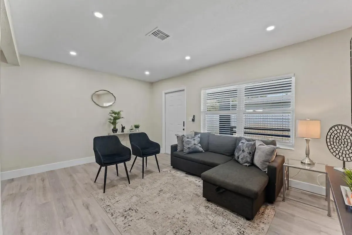 Renovu Premium House In Miami