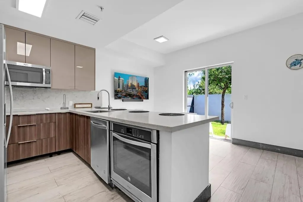 Apartment Biscayne Park 15428 Miami