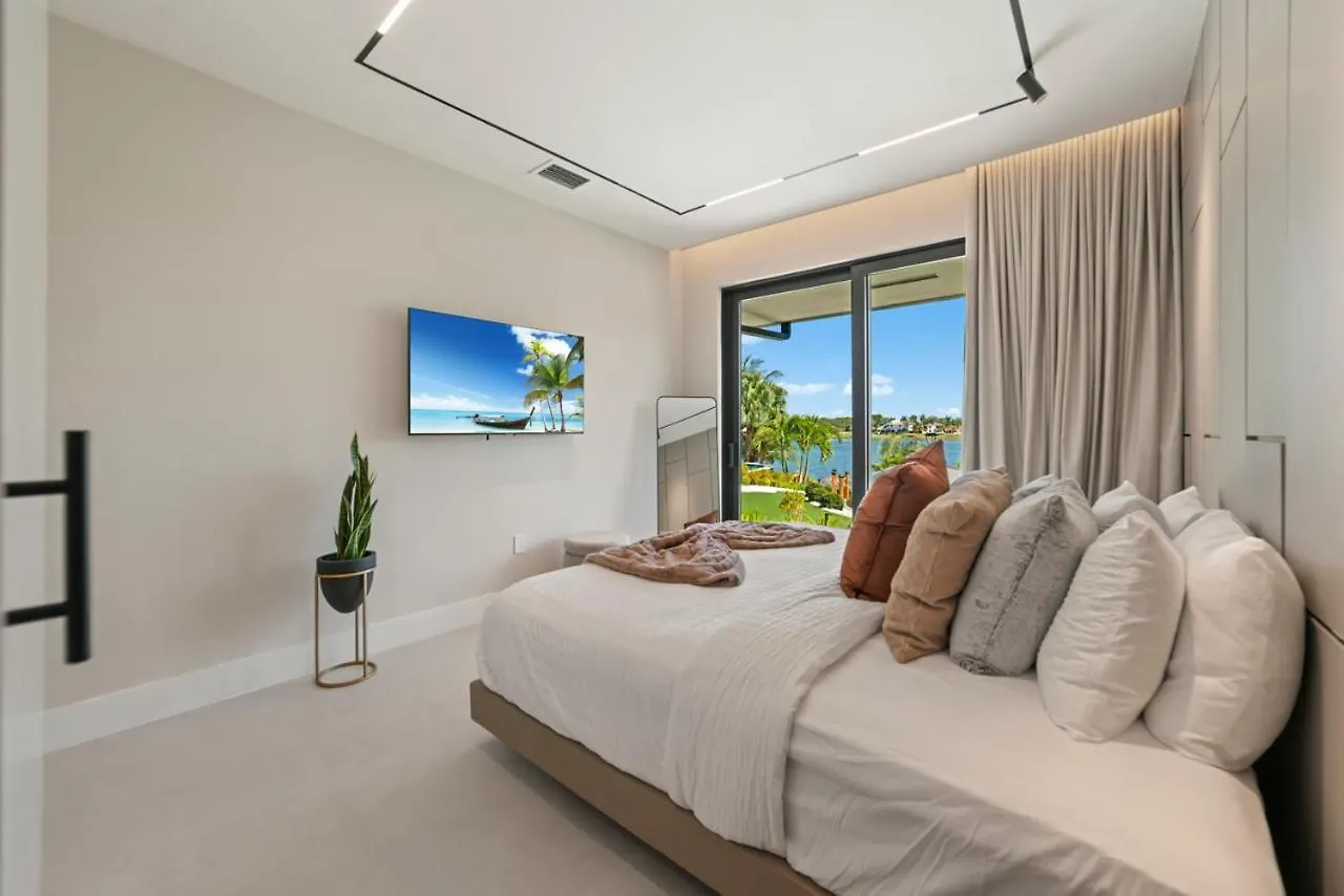 Wonderlake Infinity Pool L66