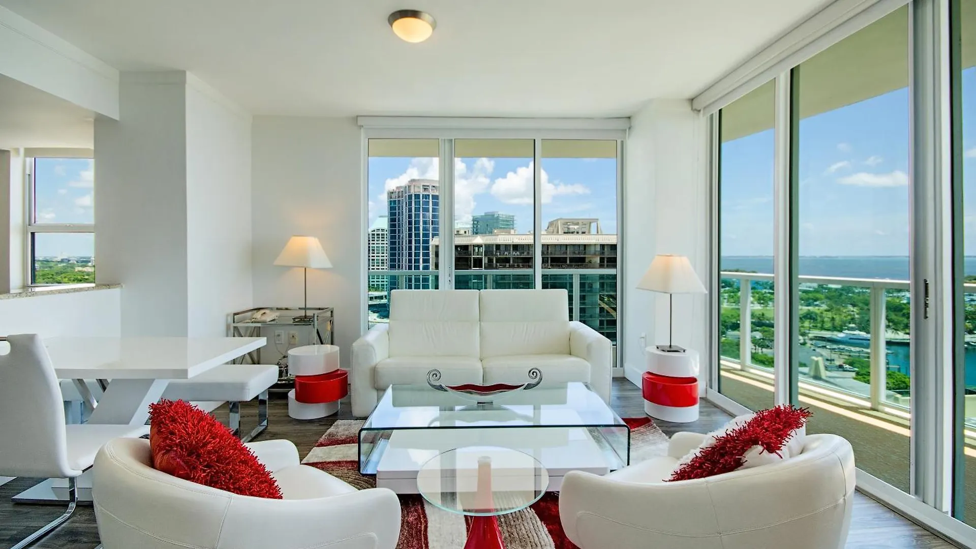 Private Residences At Arya By Sofla Vacations マイアミ
