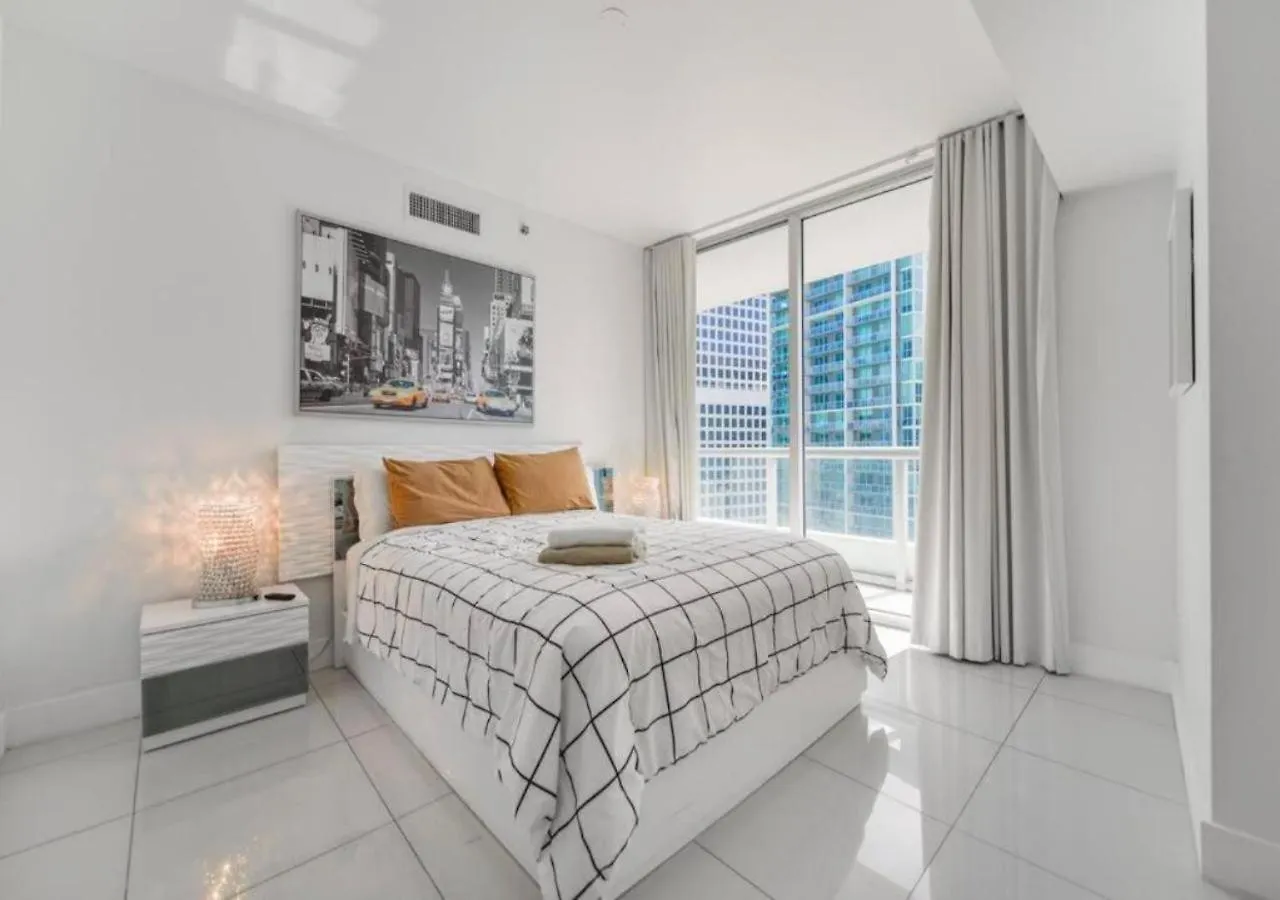 Luxury With Panoramic Views At Icon Brickell Apartment Miami