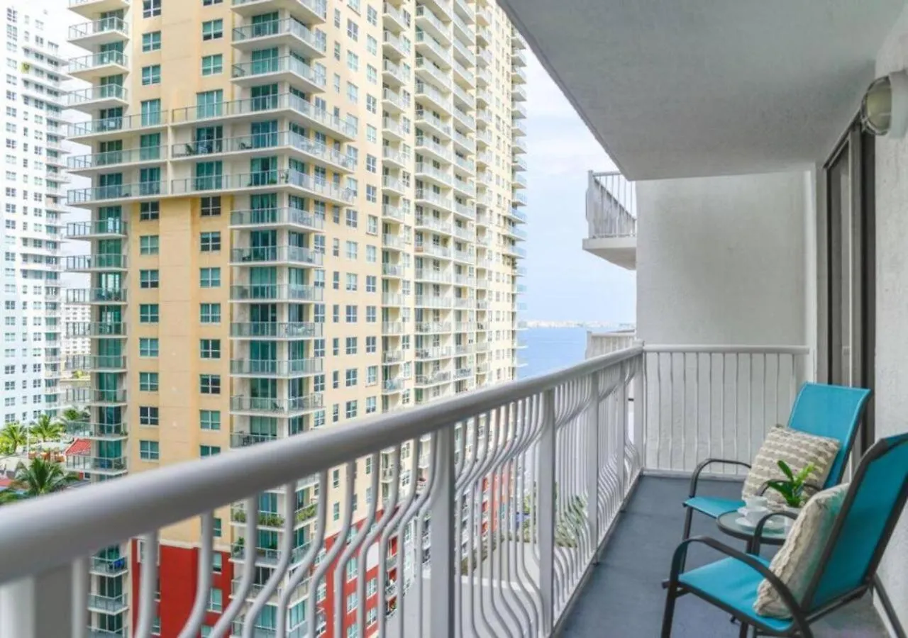 Stunning 1/1 @brickell Free Parking/pool アパート