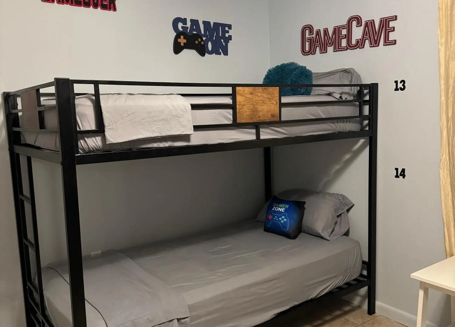 Beds & Sheets Downtown *