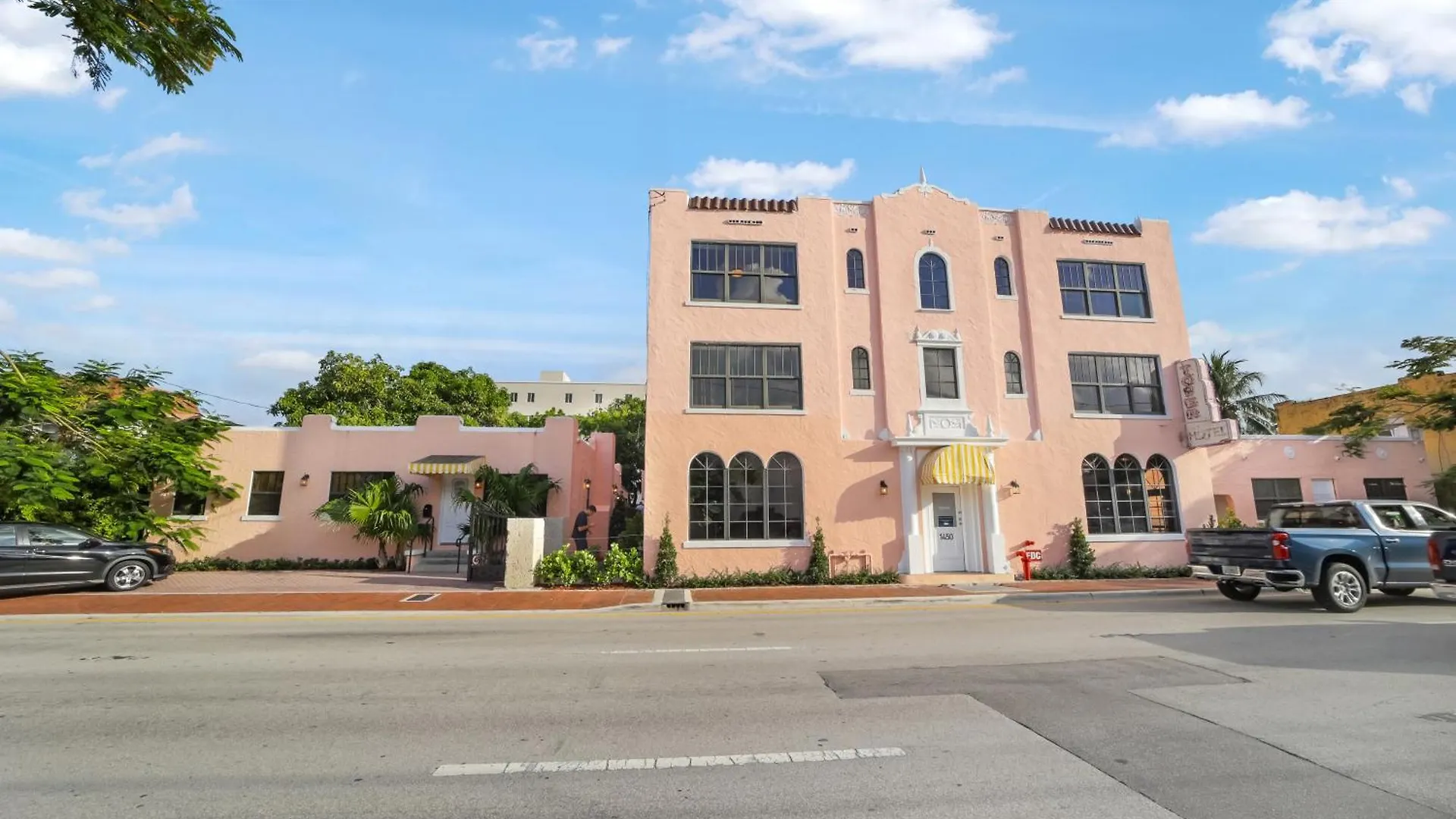 Hotel Tower Little Havana 3*