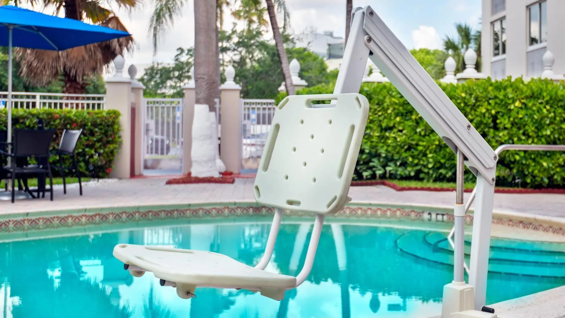 Hotel Express Miami Airport Area By Ihg