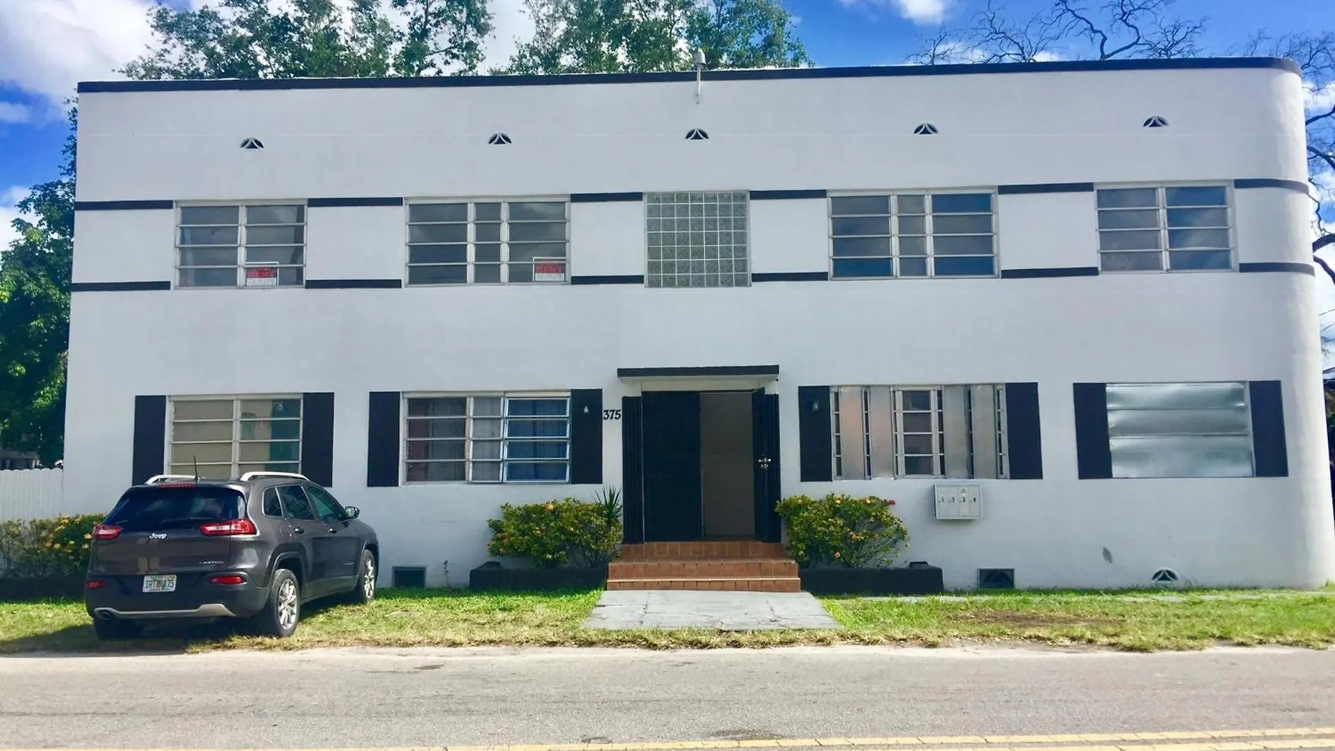 1br Apt W Free Parking And Wifi *