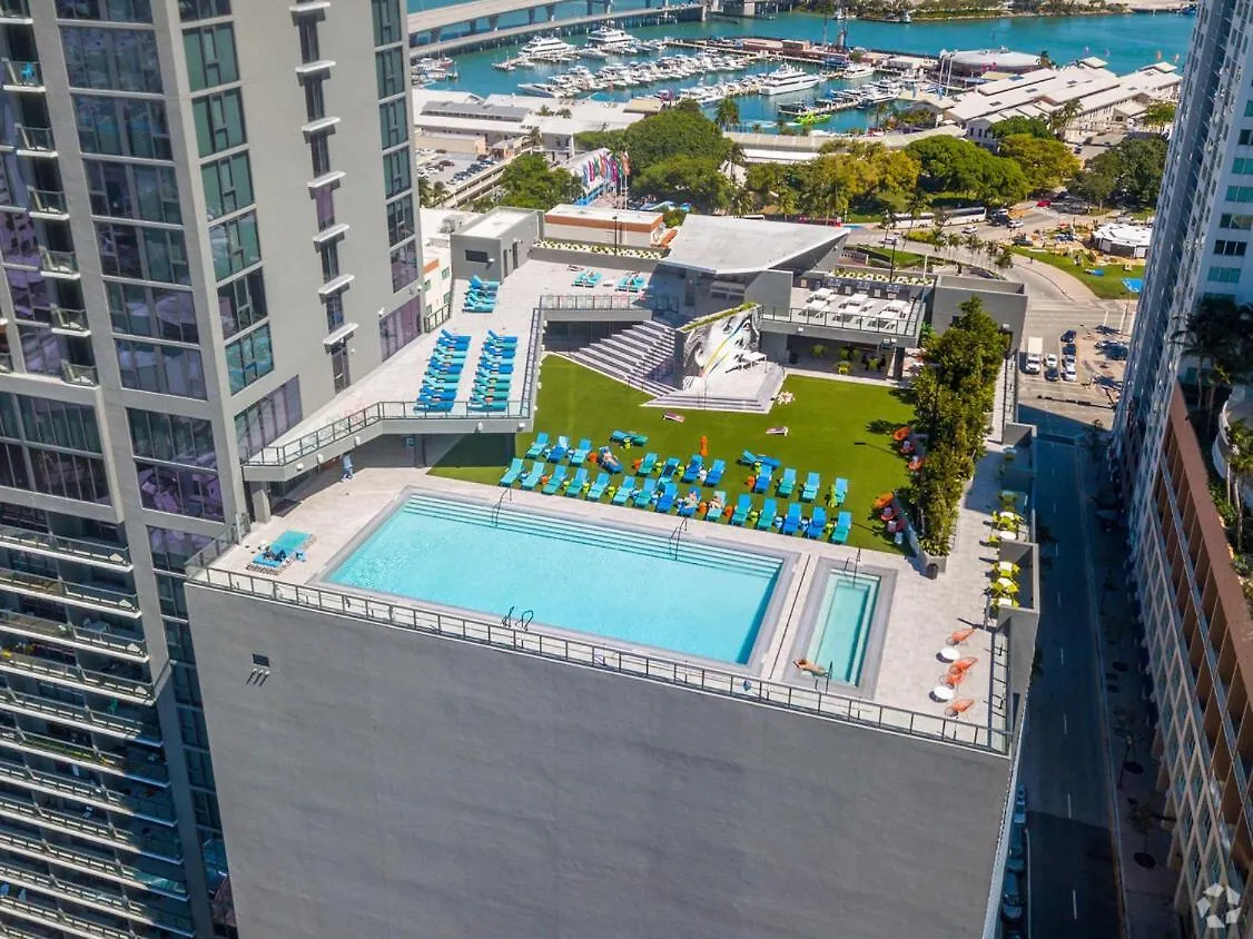 Apartment Luxurious King Bed In Downtown *