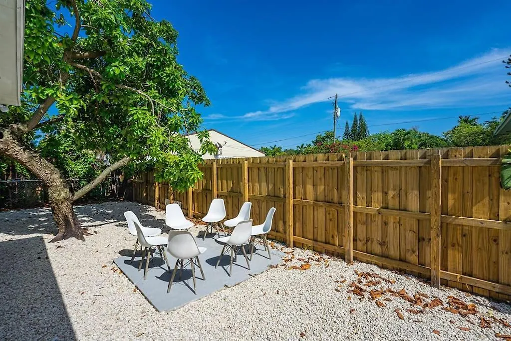Modern Oasis Unit 2 - Close To Beach, Brickell & Airport *