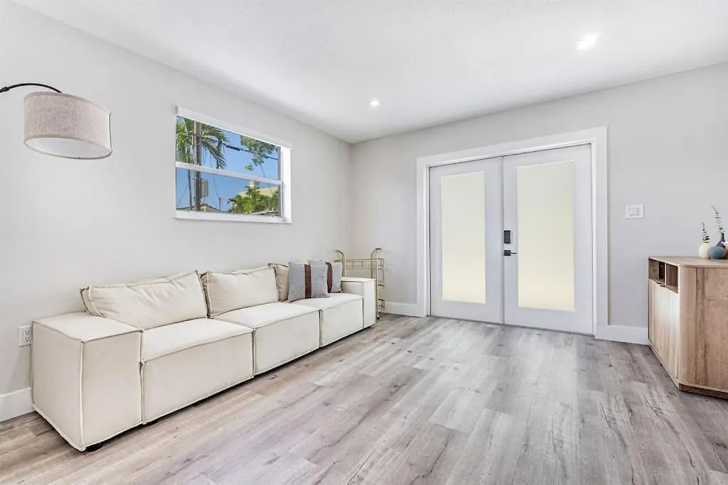 Modern Oasis Unit 2 - Close To Beach, Brickell & Airport Сasa de vacaciones