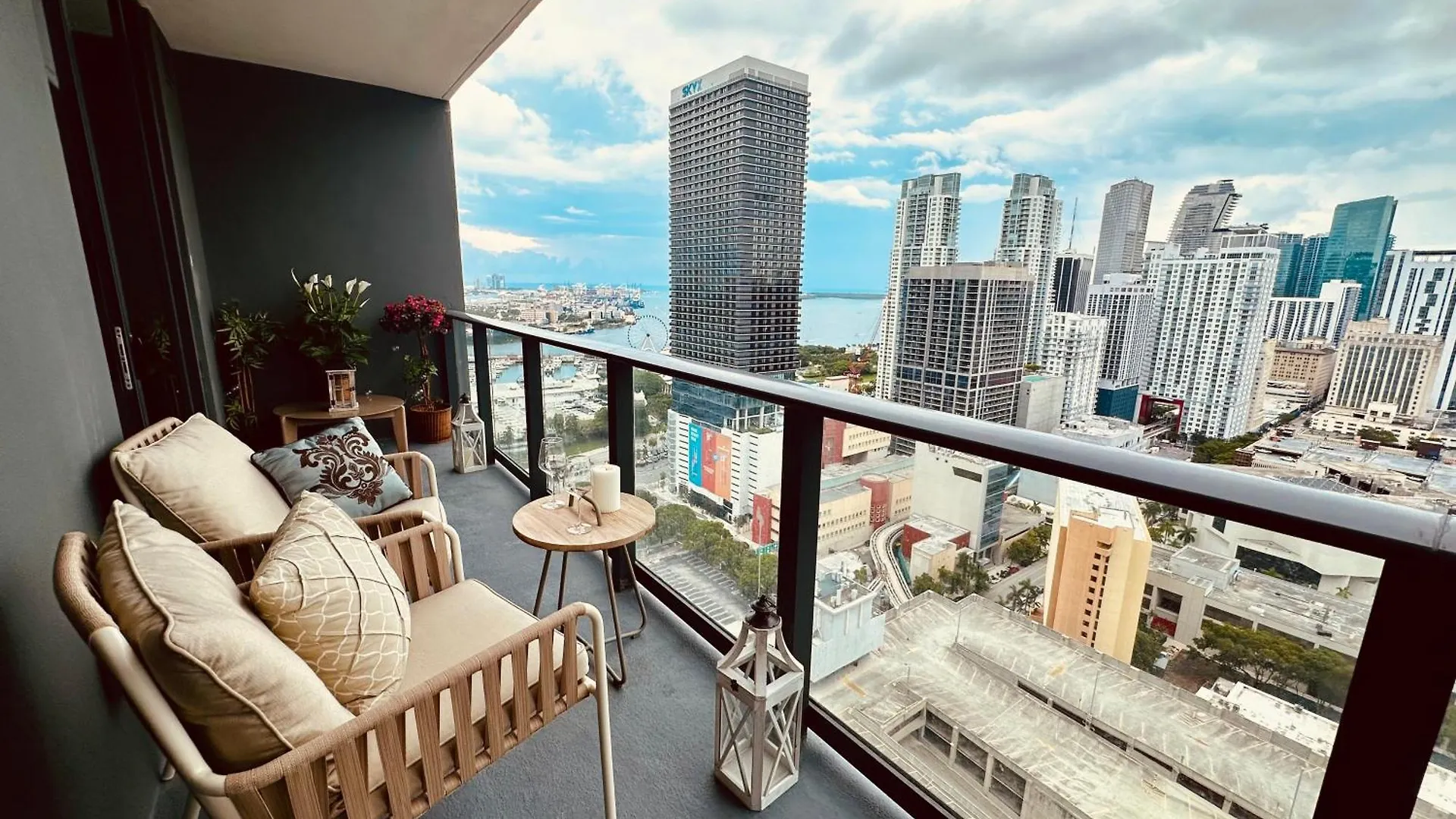Magic Penthouse Balcony Ocean View, Pool Resort, Spa, Heart Of