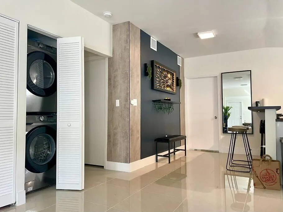 Holiday home Modern W Jacuzzi Near Wynwood-design District-mia Airport Miami