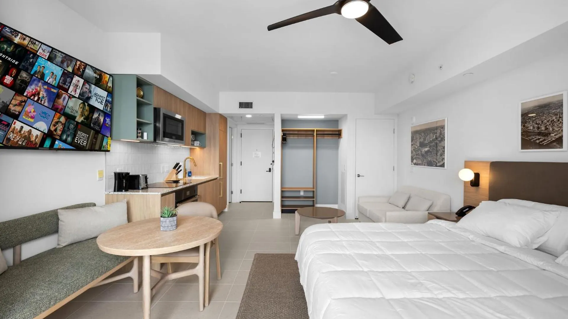 Ultimate Elegance With Panoramic Views * Miami