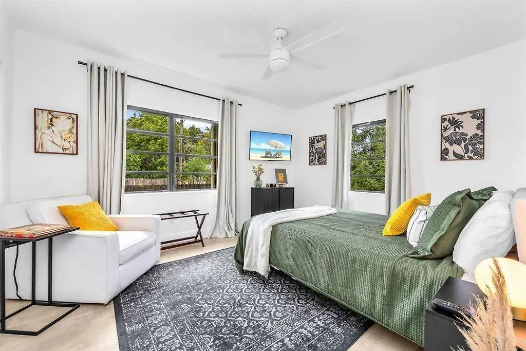 Modern Designer In Vibrant Little Haiti Semesterbostad Miami