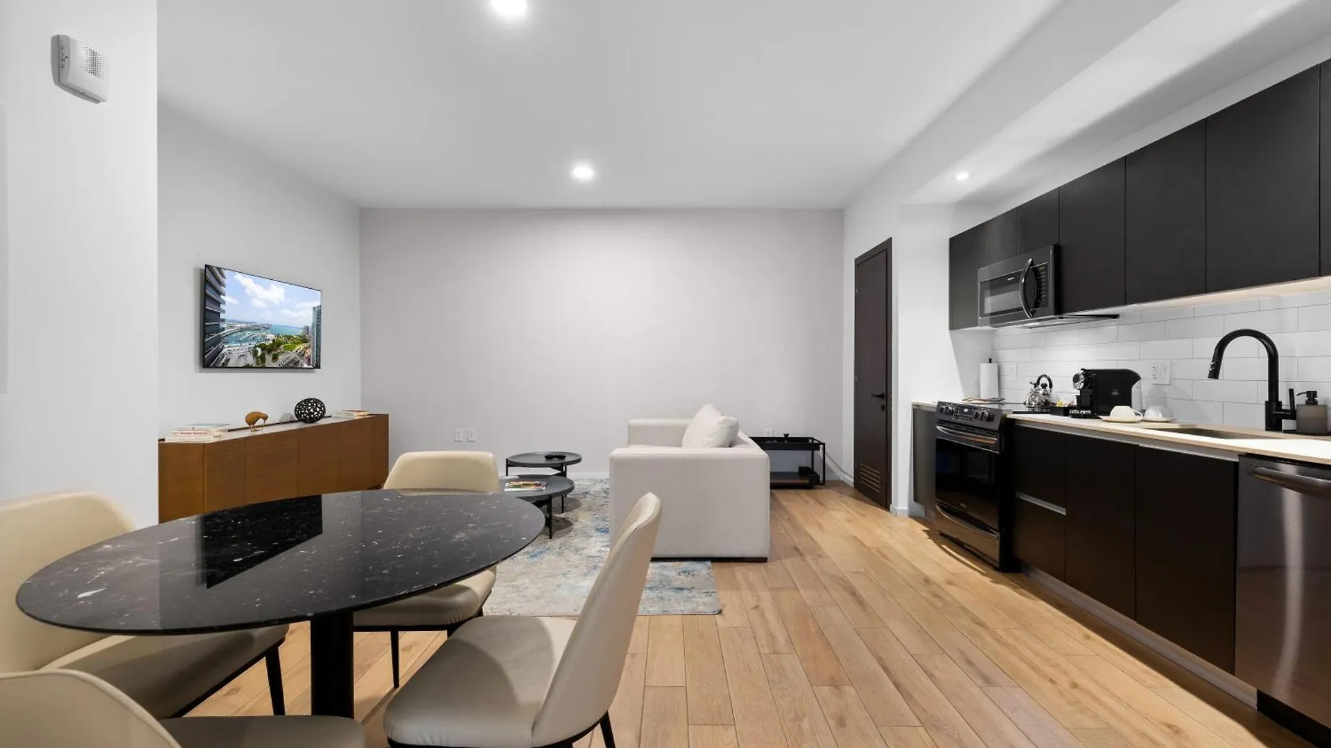 Studio With A City View Near Bayside Appartamento *
