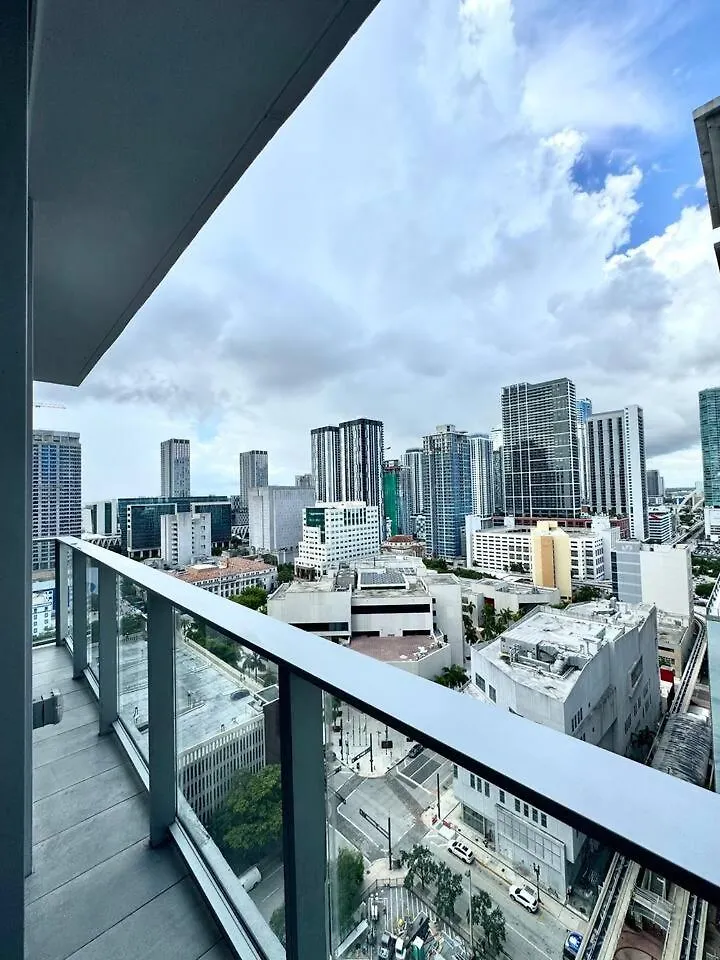 2 Bedrooms Design Downtown Pool And Gym * Miami