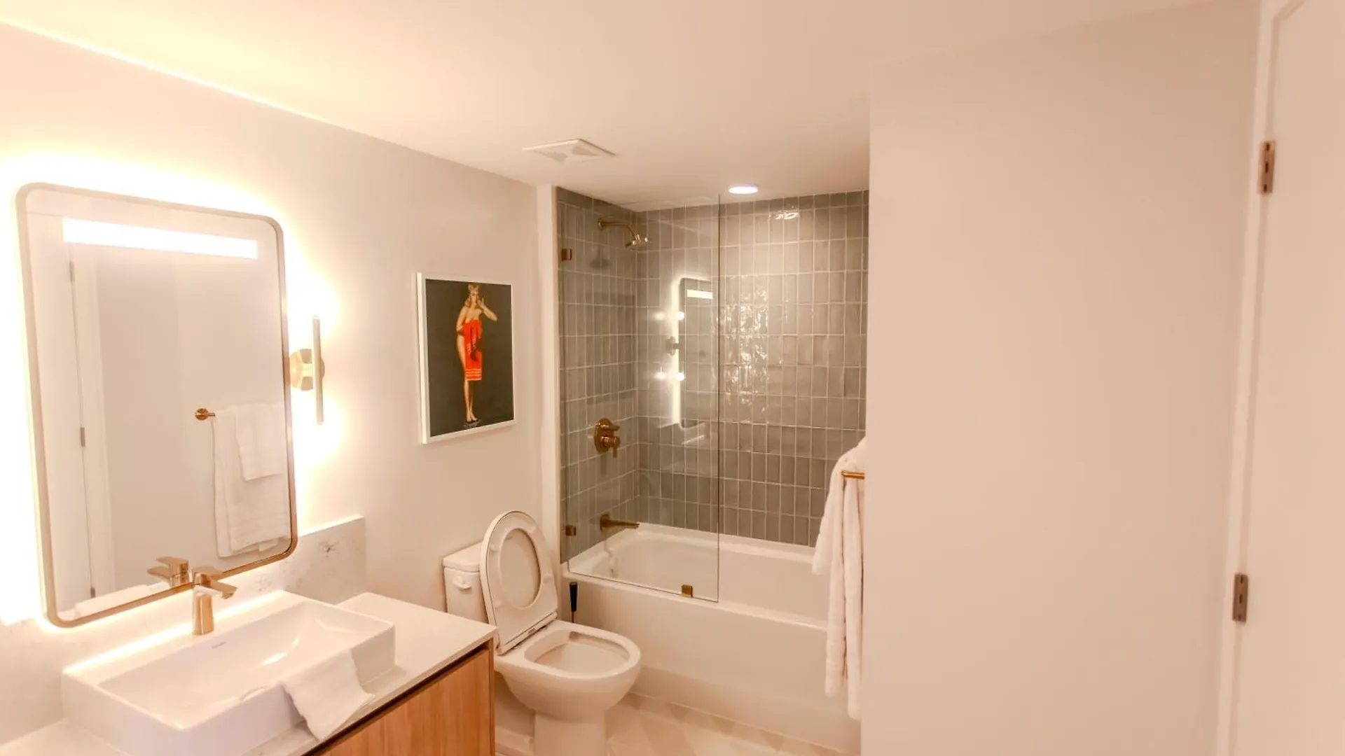Apartment Luxurious Downtown Escape *