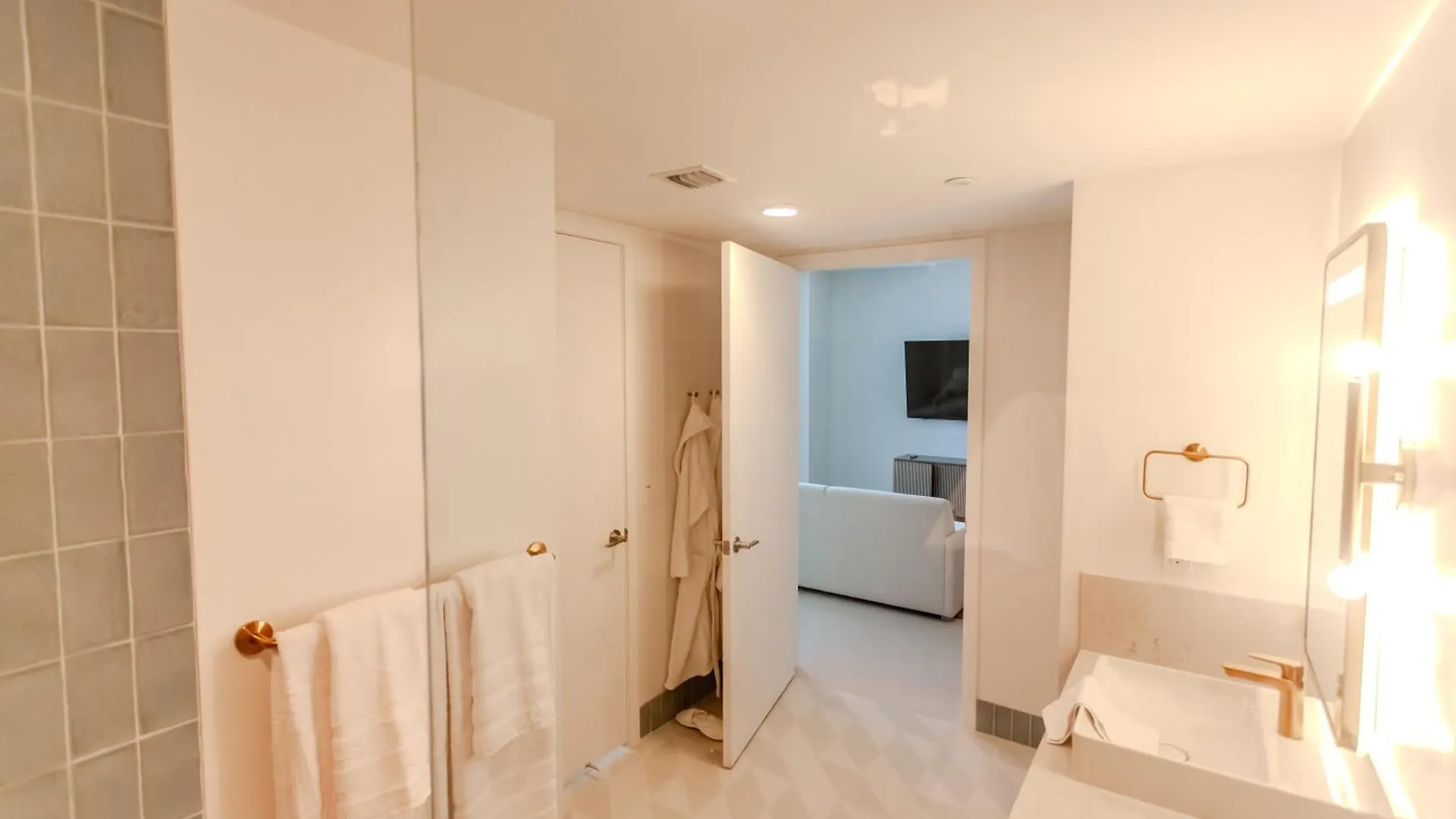 Apartment Luxurious Downtown Escape Miami