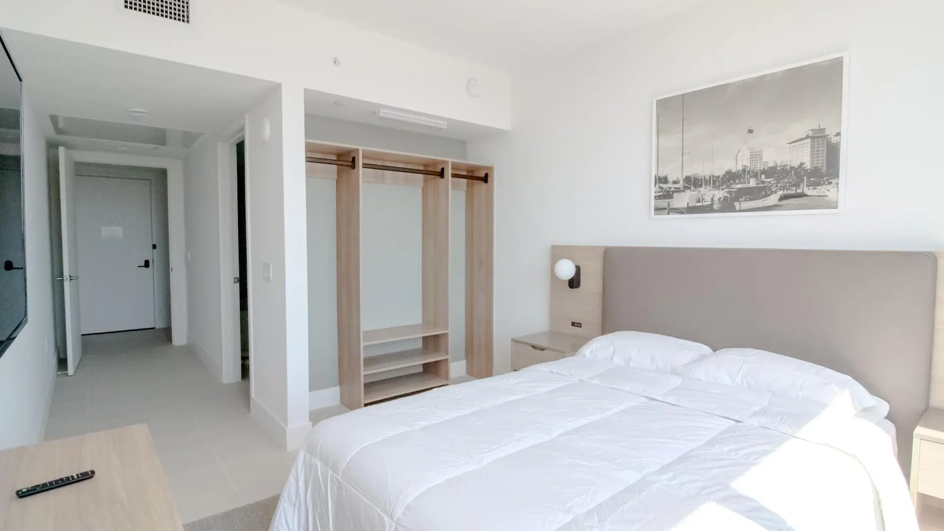 Luxurious Downtown Escape