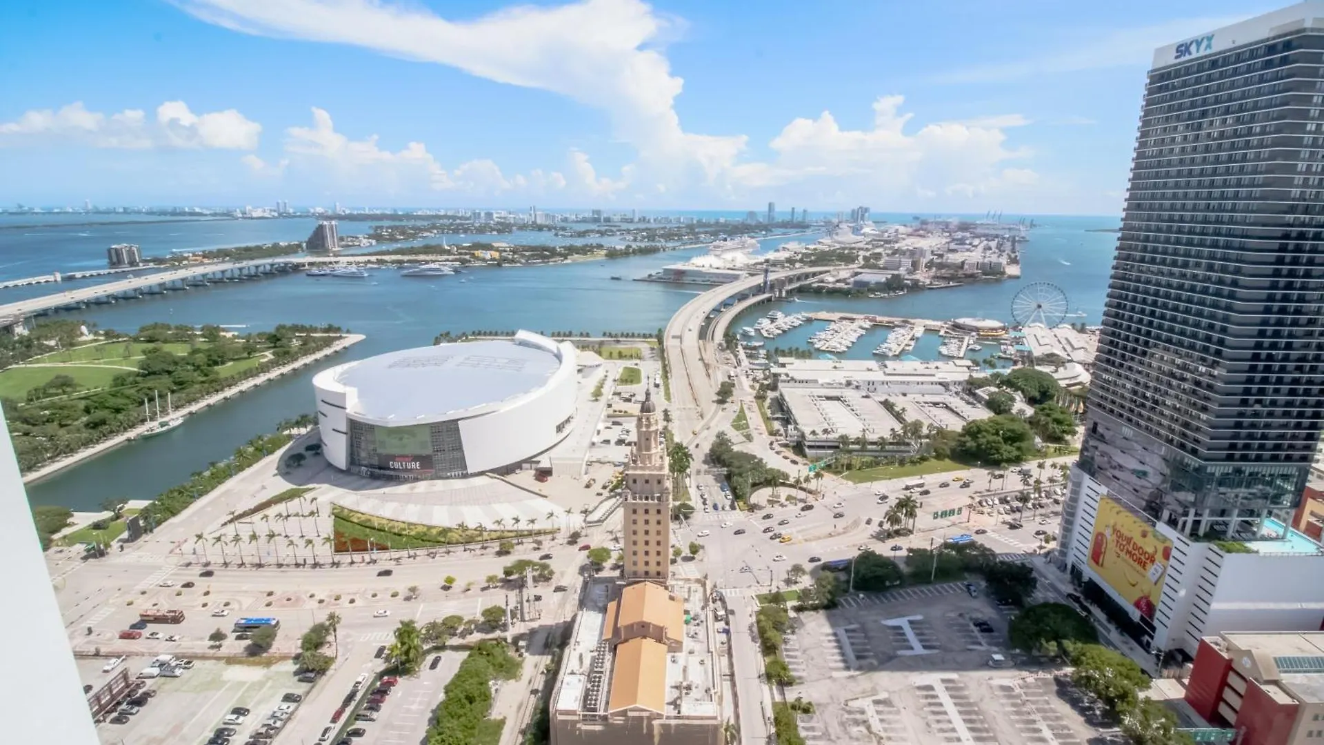 Luxurious Downtown Escape Apartment Miami