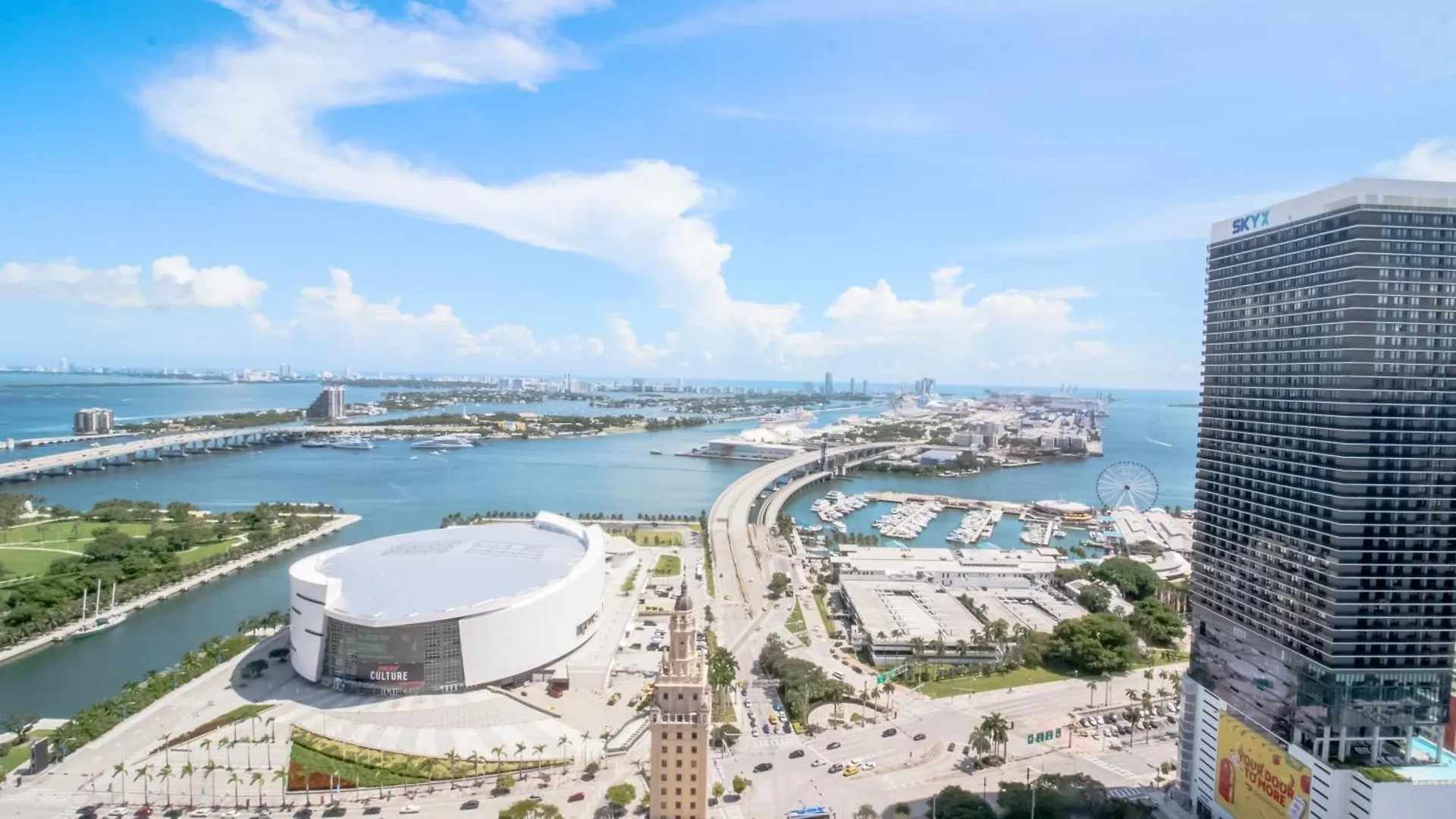 Luxurious Downtown Escape Apartment Miami