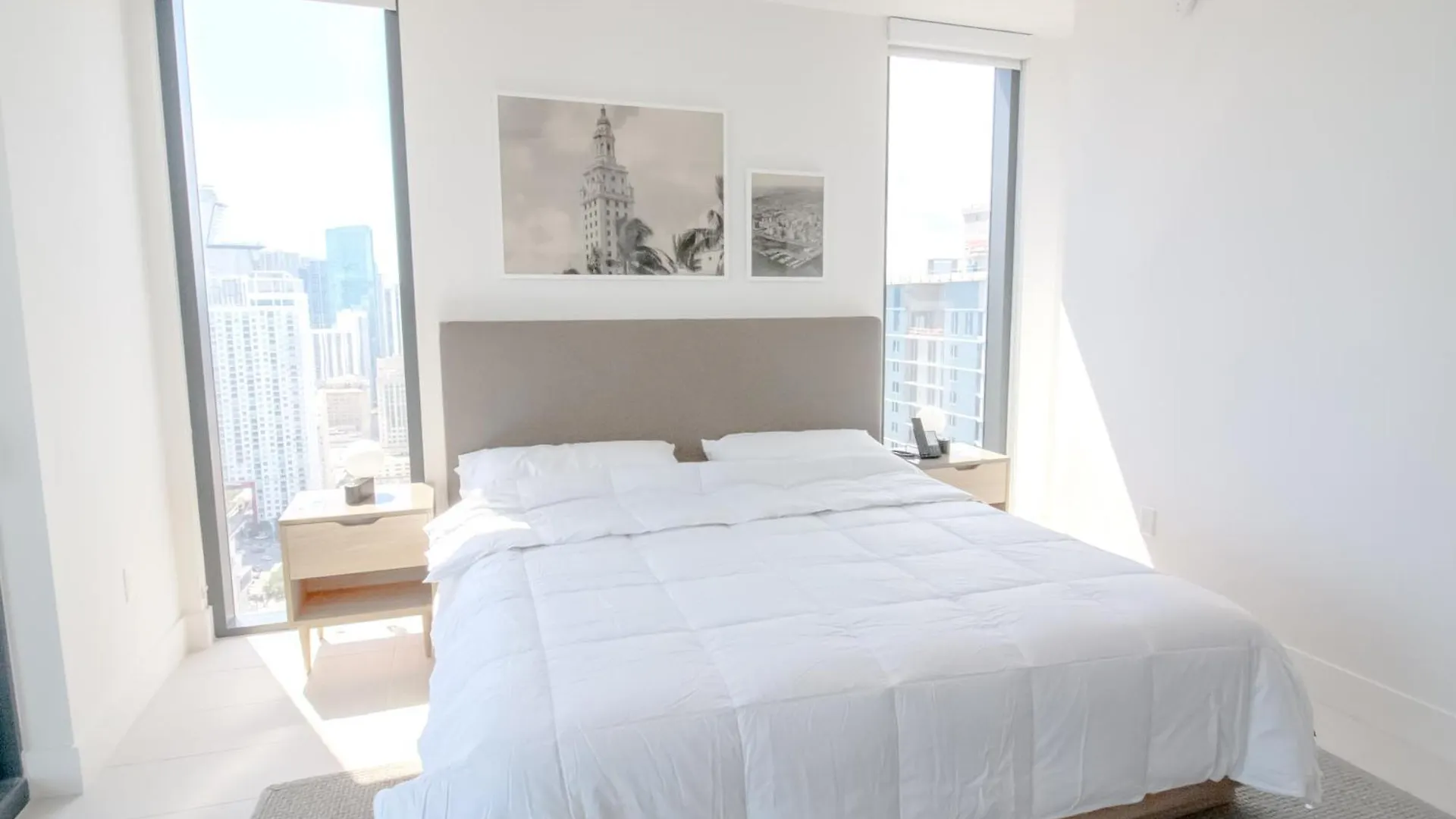 Luxurious Downtown Escape *