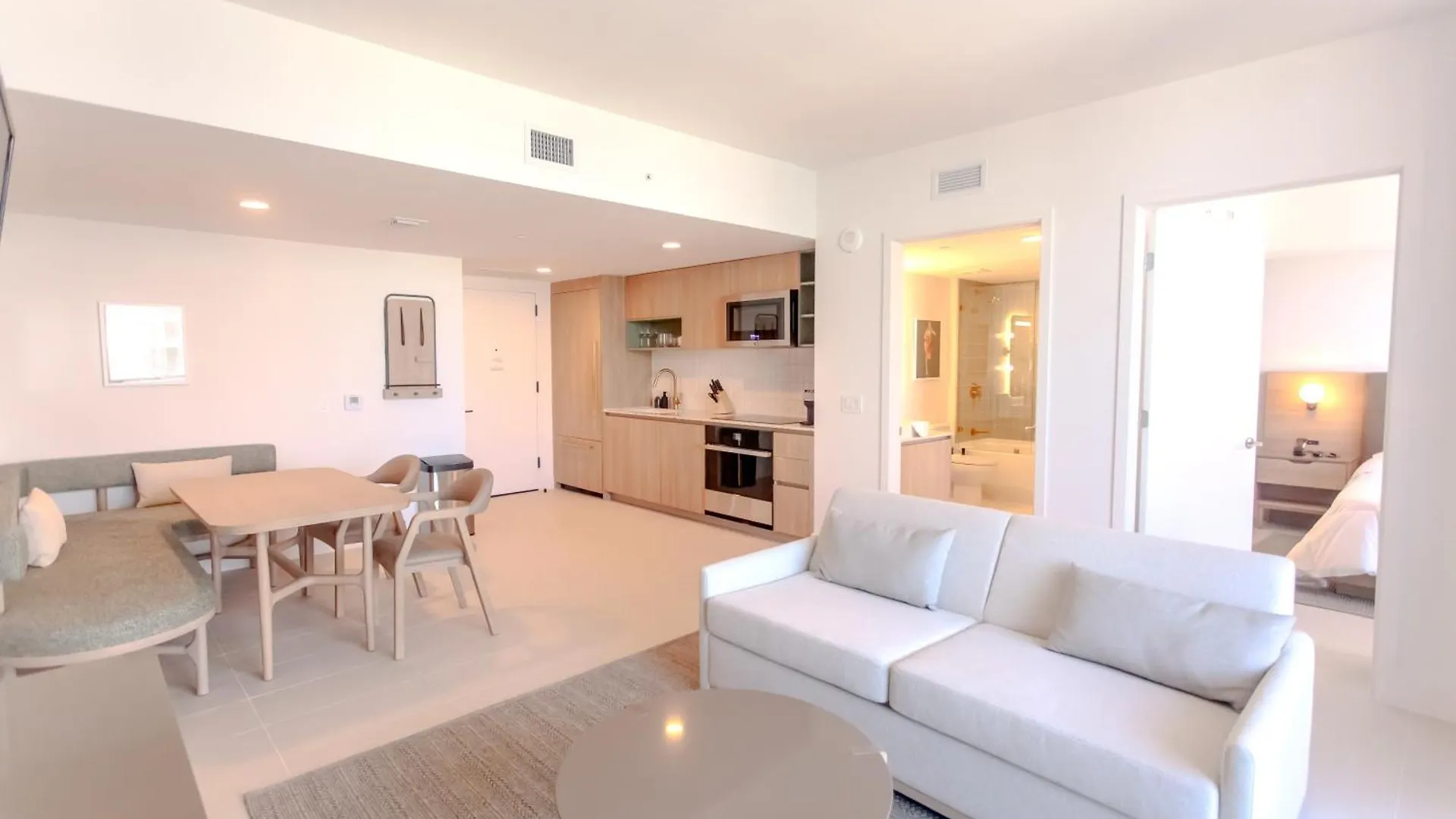 Luxurious Downtown Escape * Miami