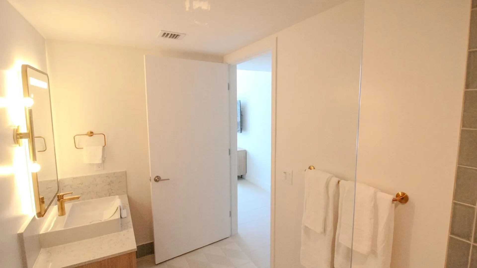 Luxurious 3 Bedroom With A View Διαμέρισμα Μαϊάμι