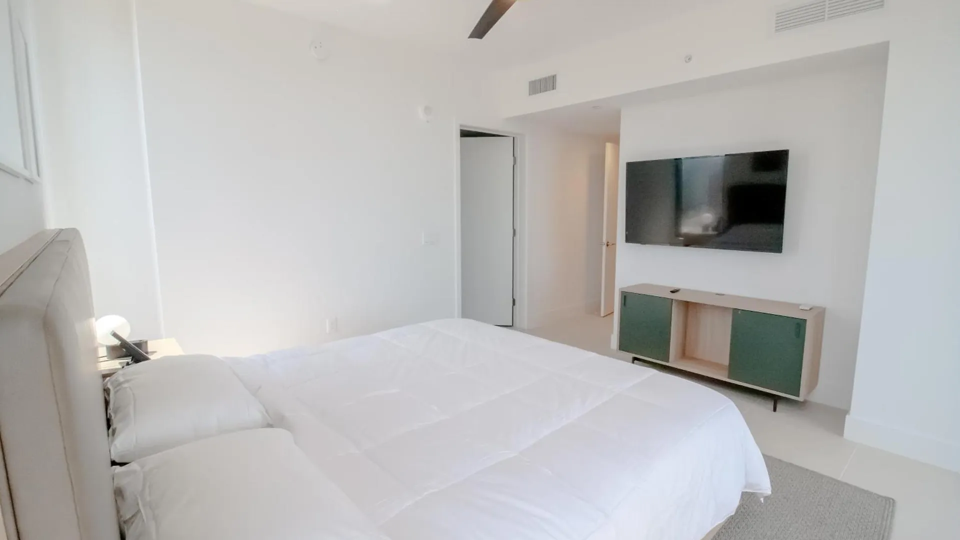 Luxurious 3 Bedroom With A View * Μαϊάμι