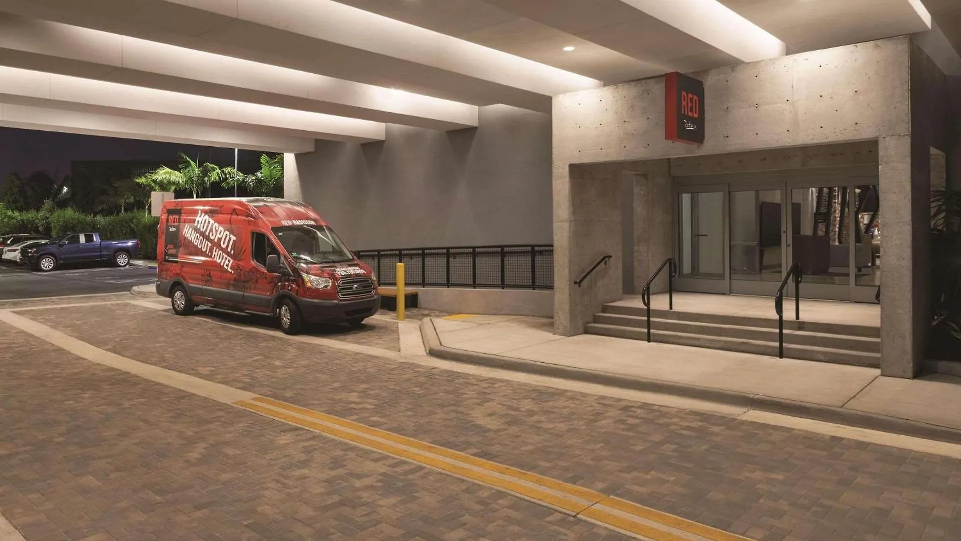 Radisson Red Airport