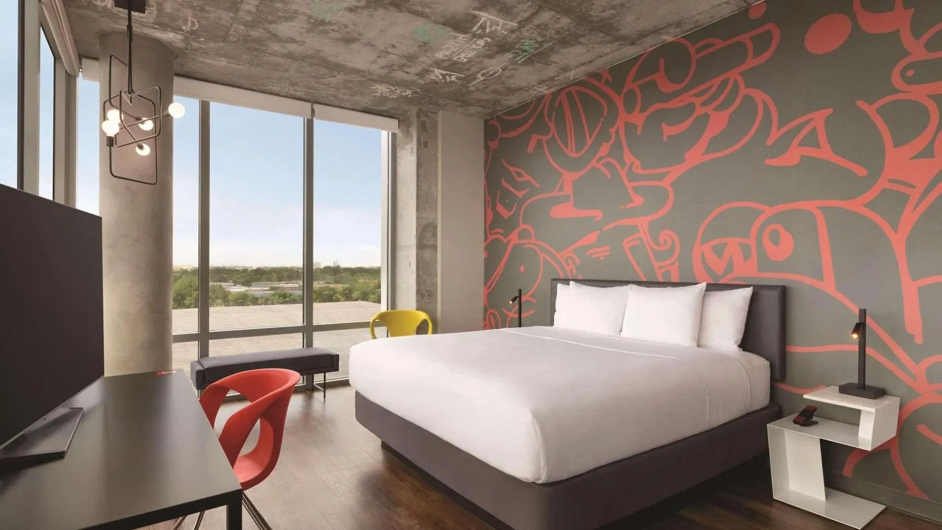 Radisson Red Airport