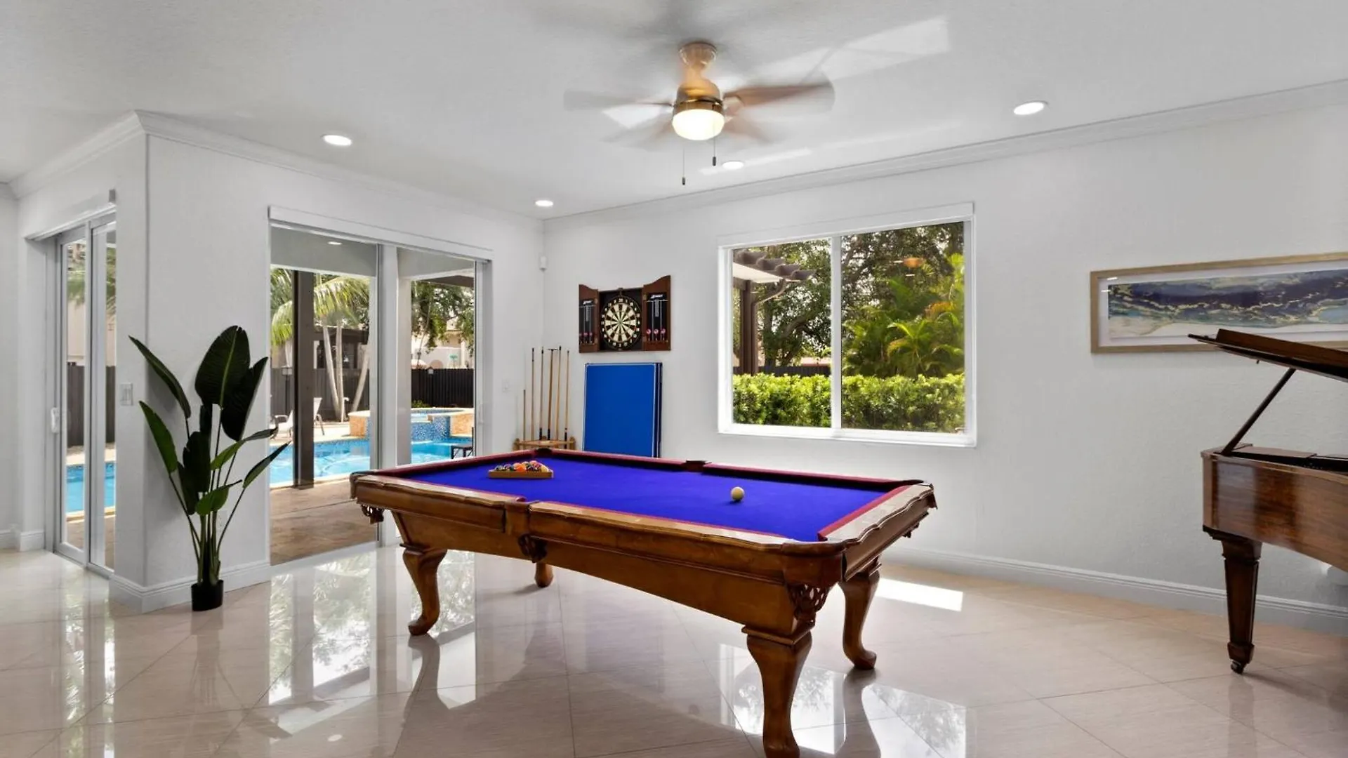Luxe 5br I Pool Jacuzzi Fire Pit Piano Villa Miami