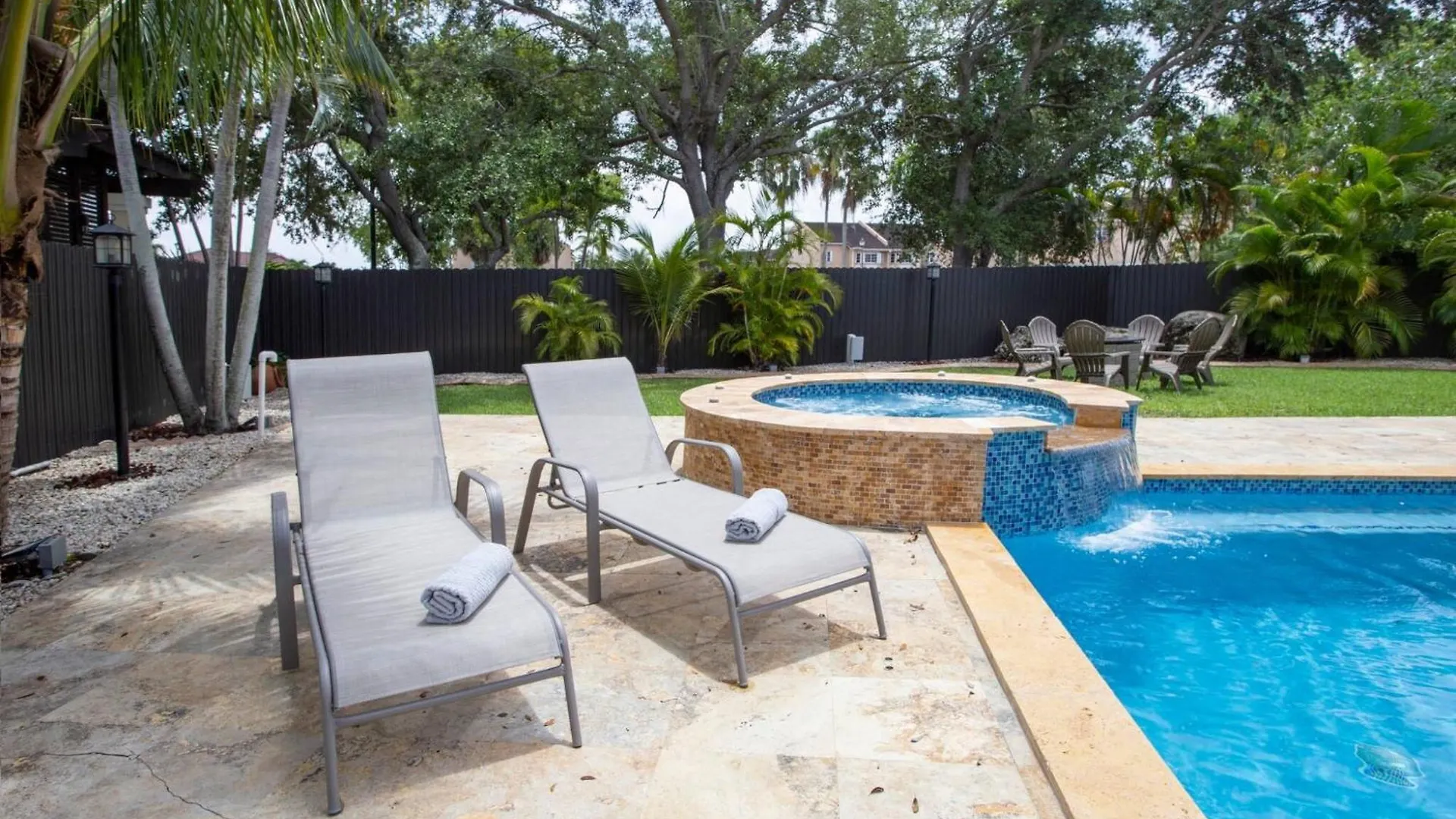 Villa Luxe 5br I Pool Jacuzzi Fire Pit Piano *