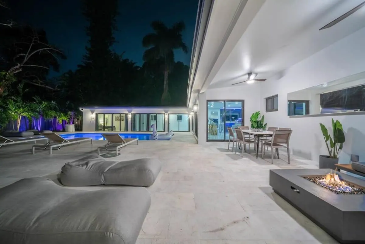 Luxury Azure With Heated Pool 20 Minutes To Tatil Evi Miami