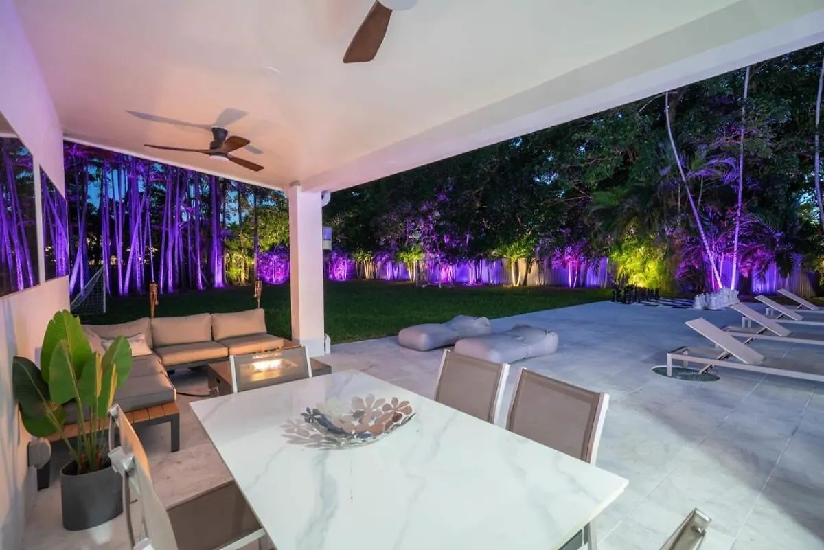 Luxury Azure With Heated Pool 20 Minutes To