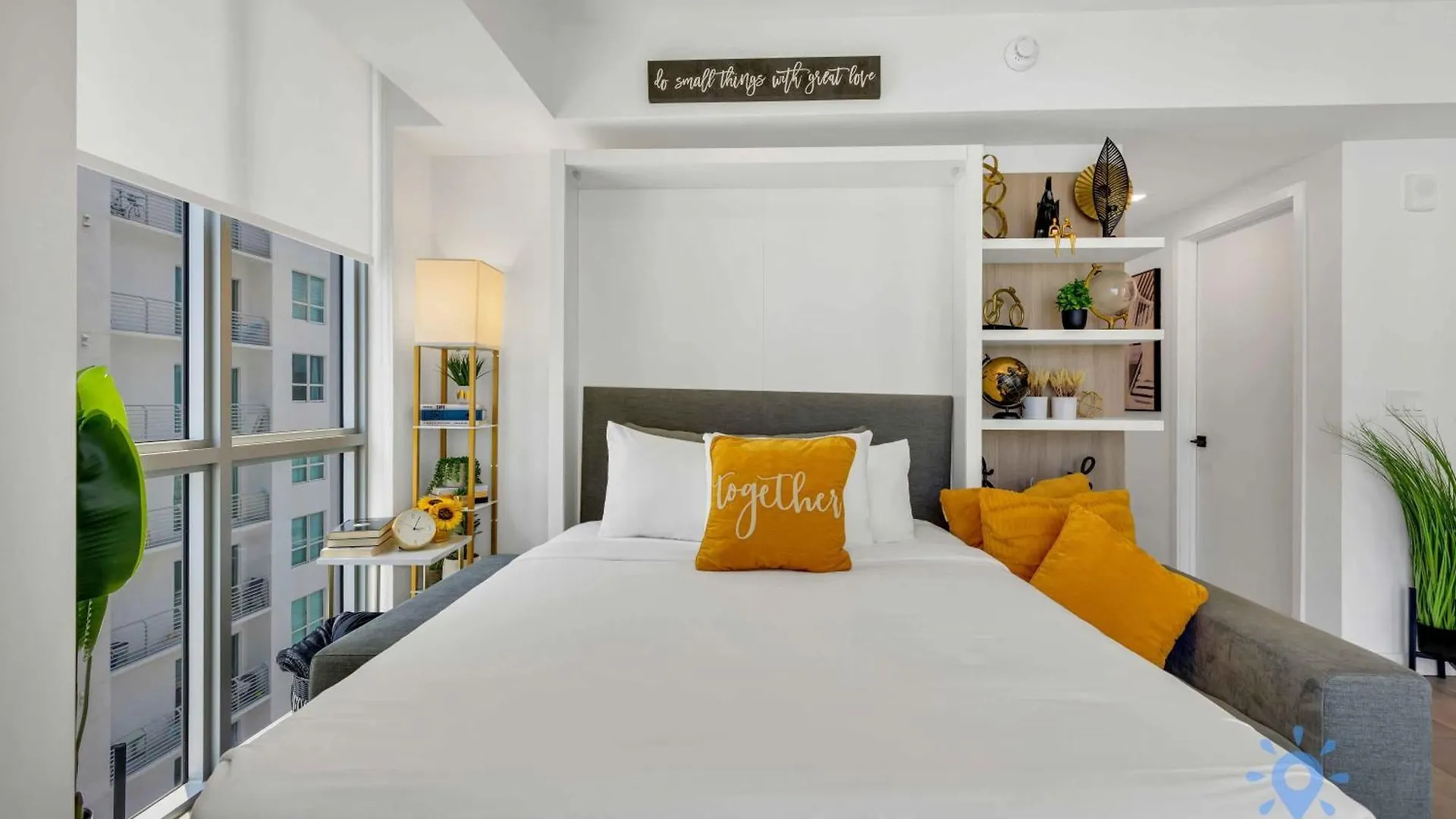 Beautiful With Gym And Amazing Pool Holiday home Miami