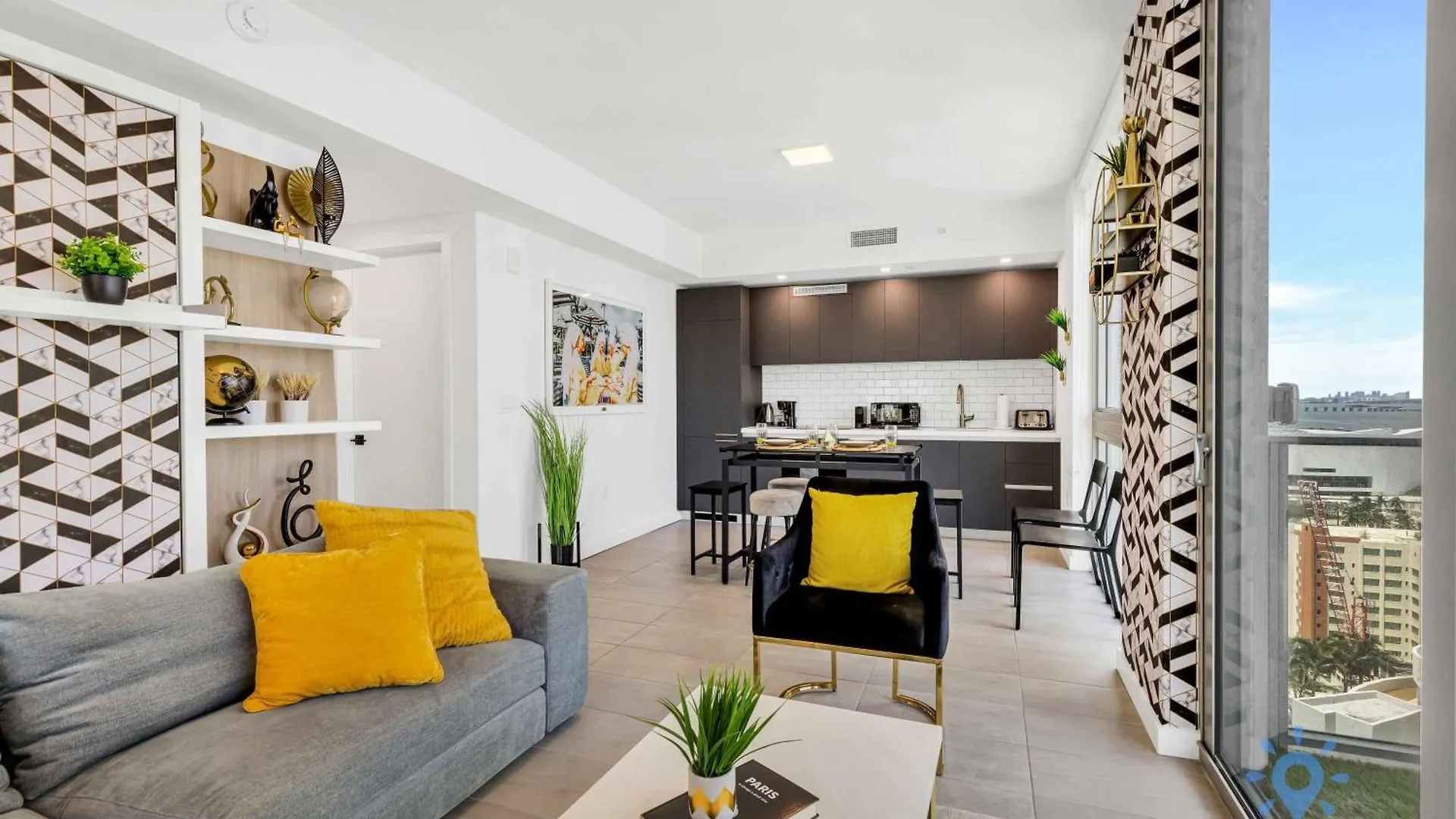 Beautiful With Gym And Amazing Pool Holiday home Miami