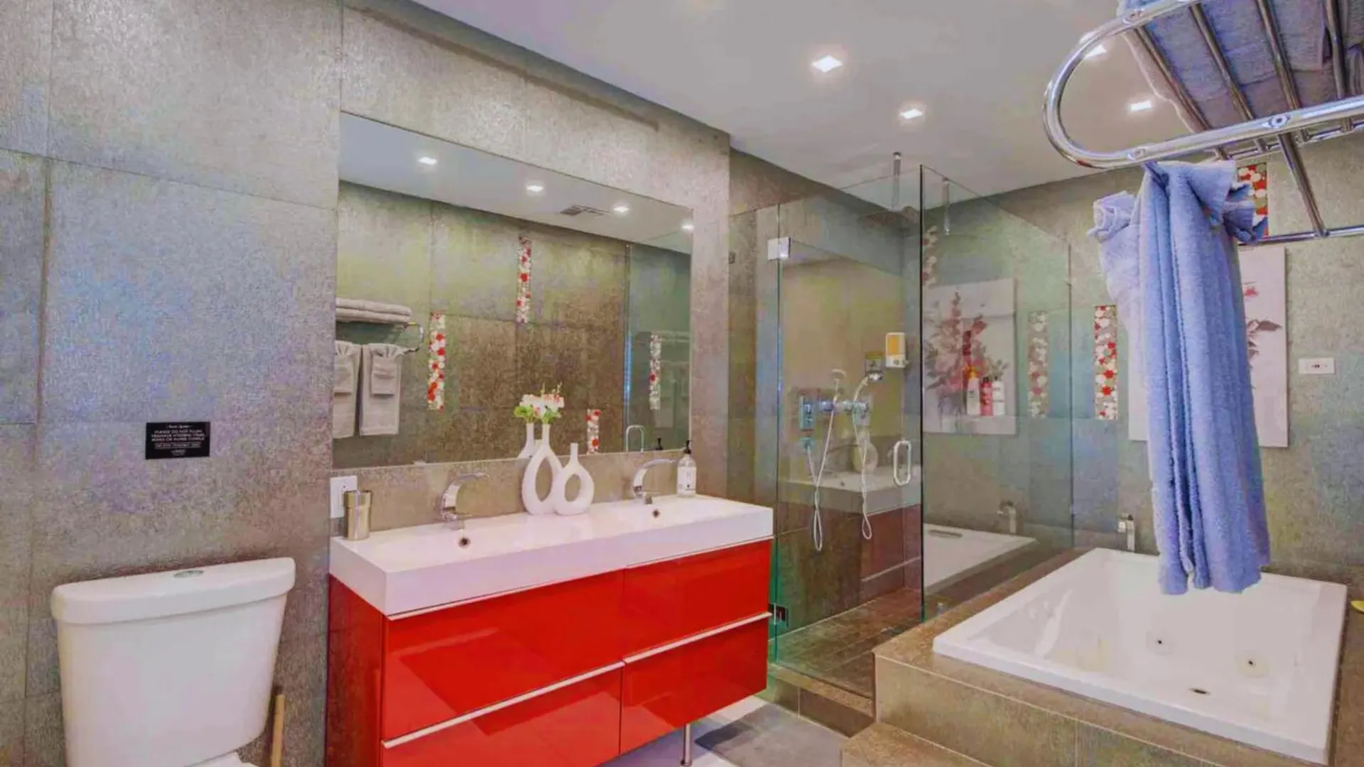 The Palms With Cinema, Game Table, Pool, Jacuzzi , Giant Chess, 8 Beds Miami