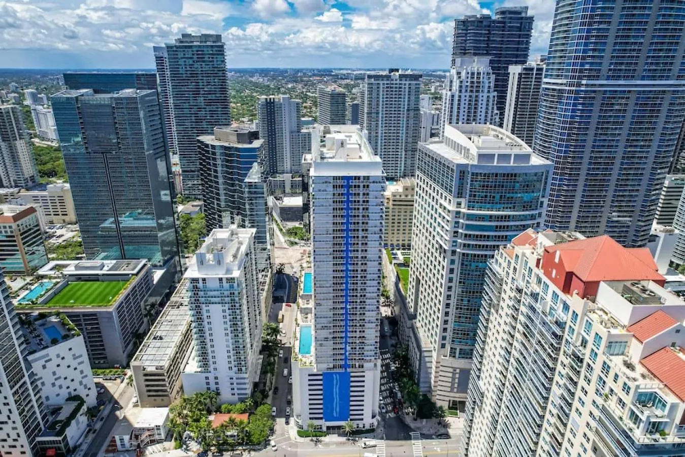 Luxe Brickell Gem With Huge Balcony N Ocean Views Hébergement de vacances *