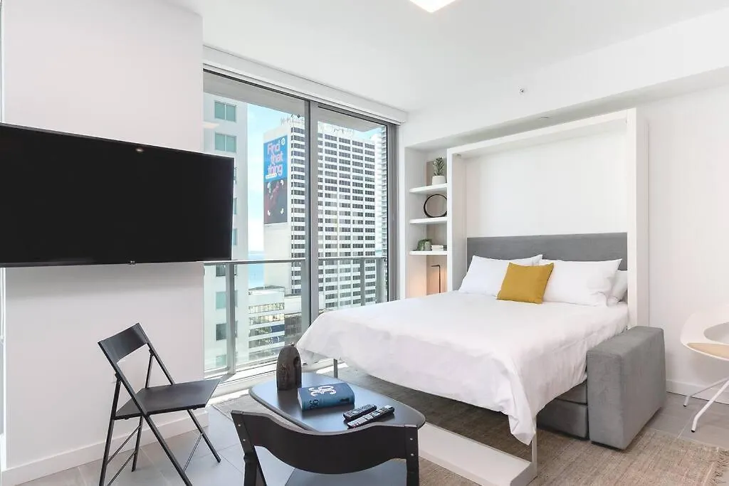 Stylish Modern Downtown Free Parking Apartment Miami