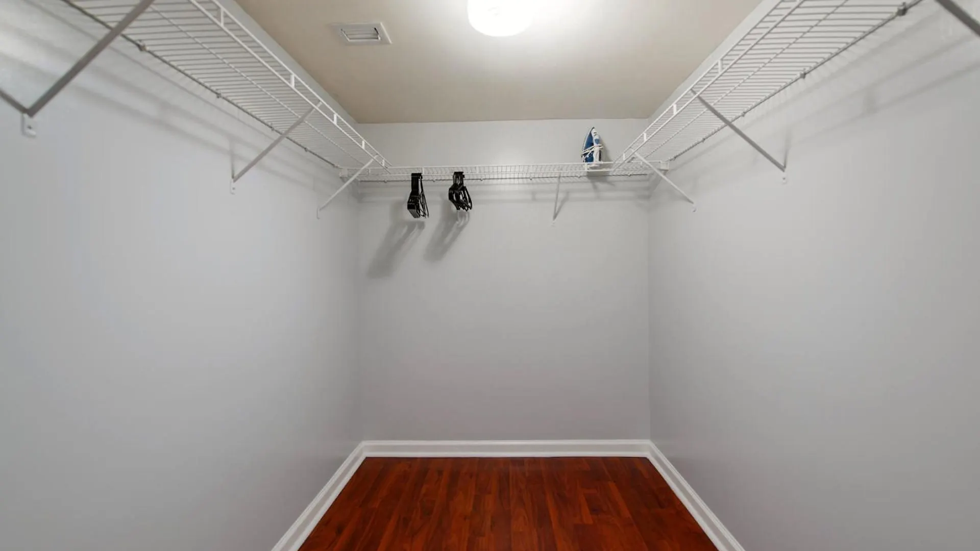 Free Parking! With A Perfect Location In Brickell