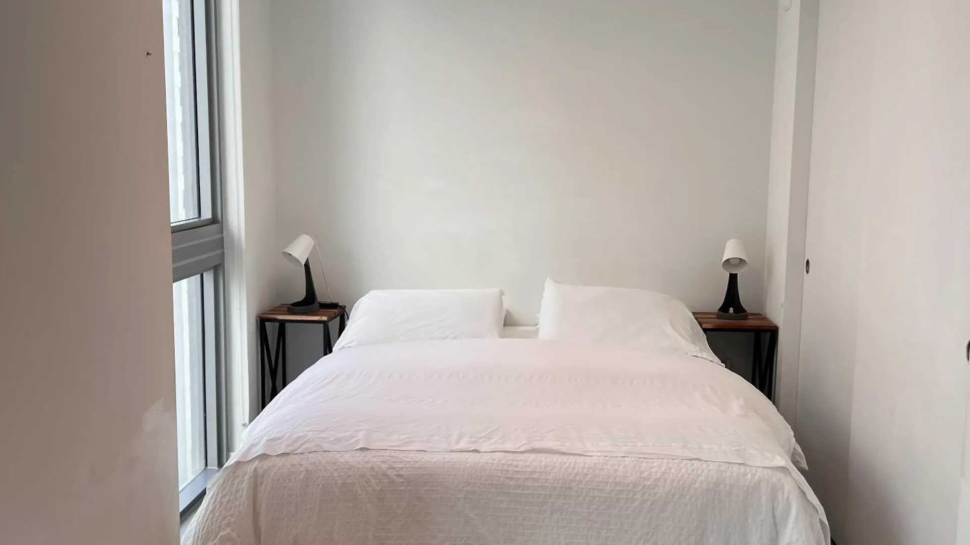 Yotel 4*