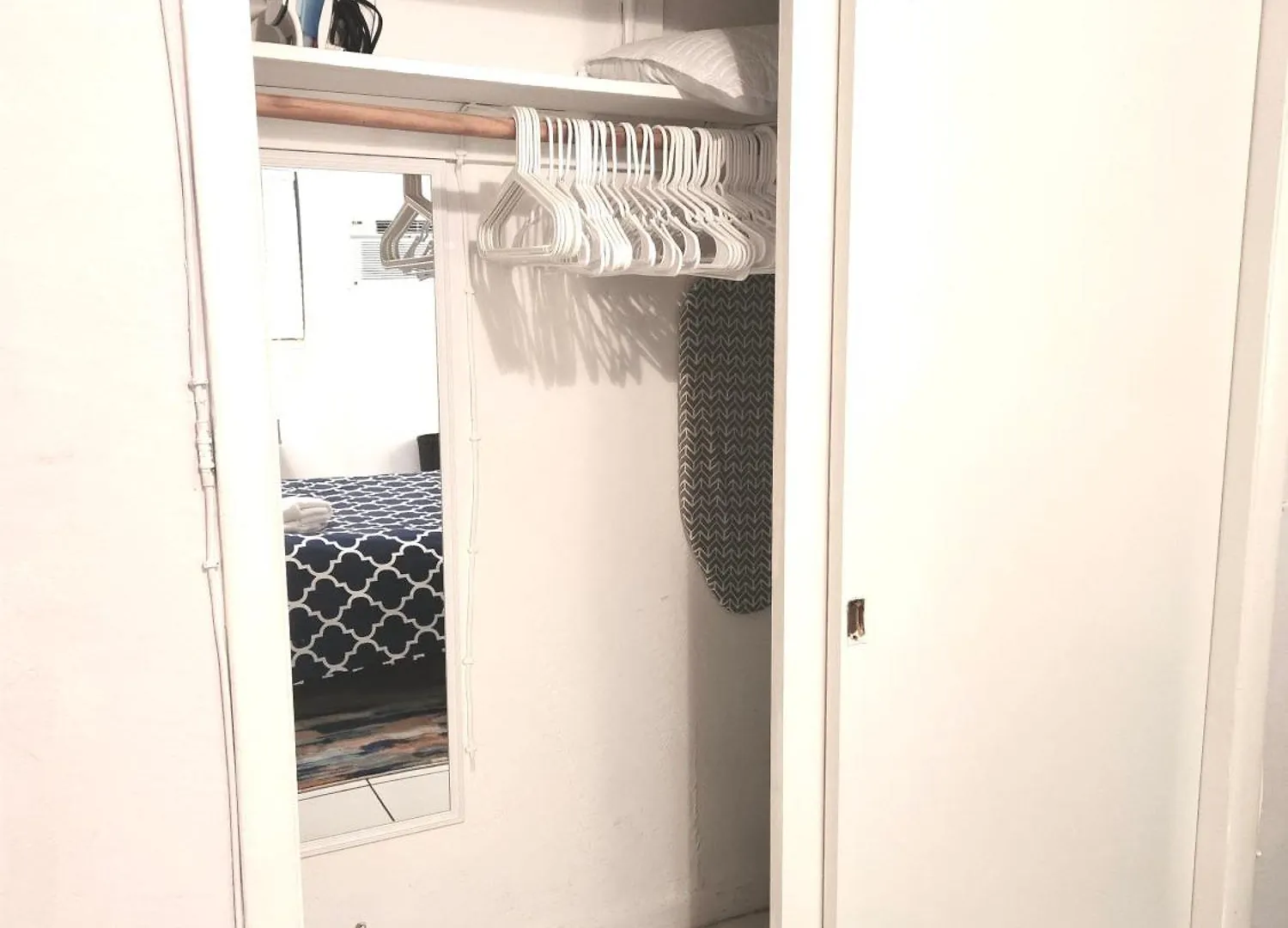 Coral Gables / Coconut Grove Area Free Parking Apartman