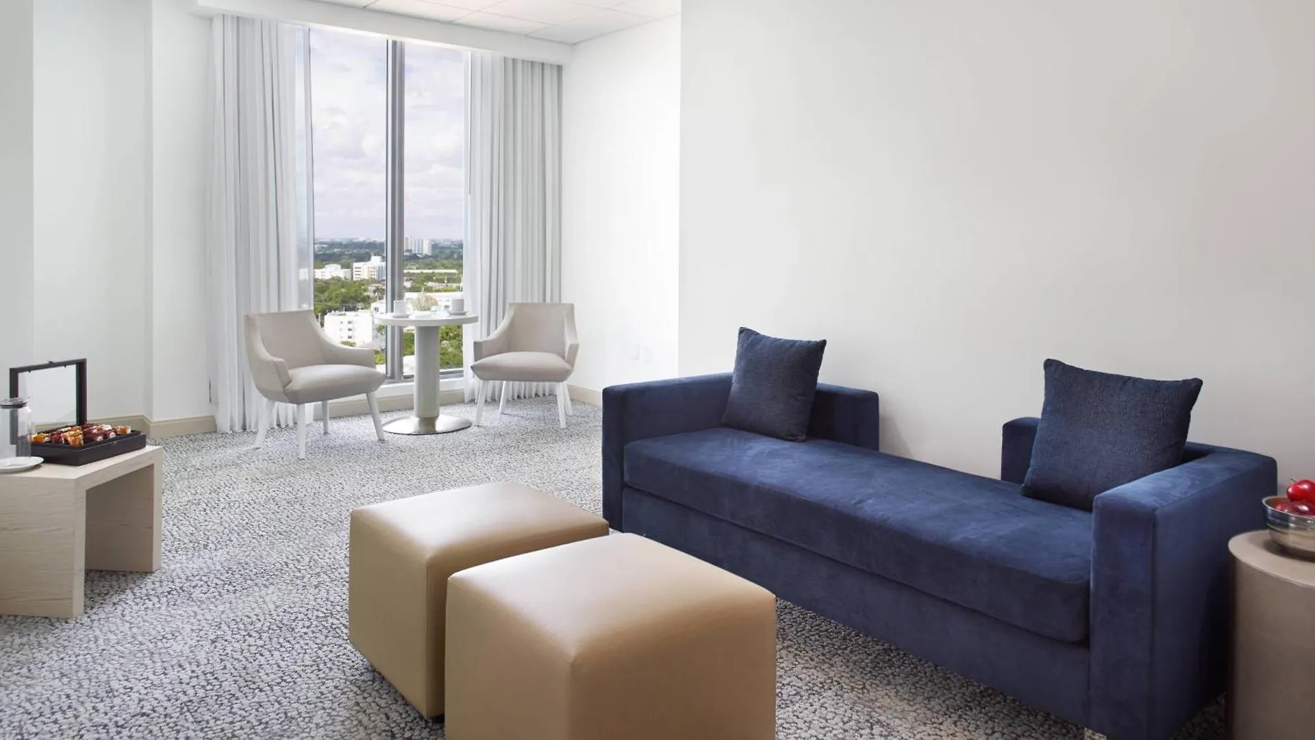 Courtyard Coconut Grove 3* Miami