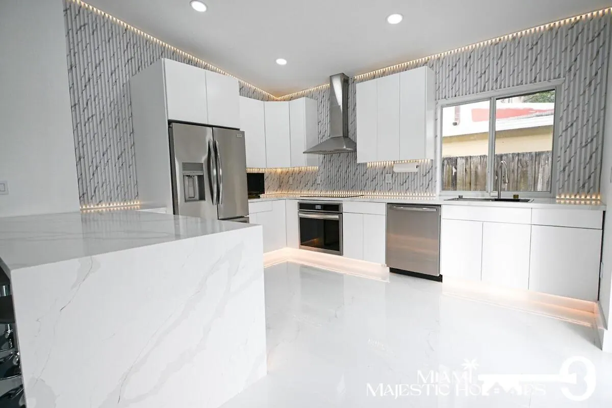 Golden Horizon Villa, Pool, Perfect Game Room, Bbq *