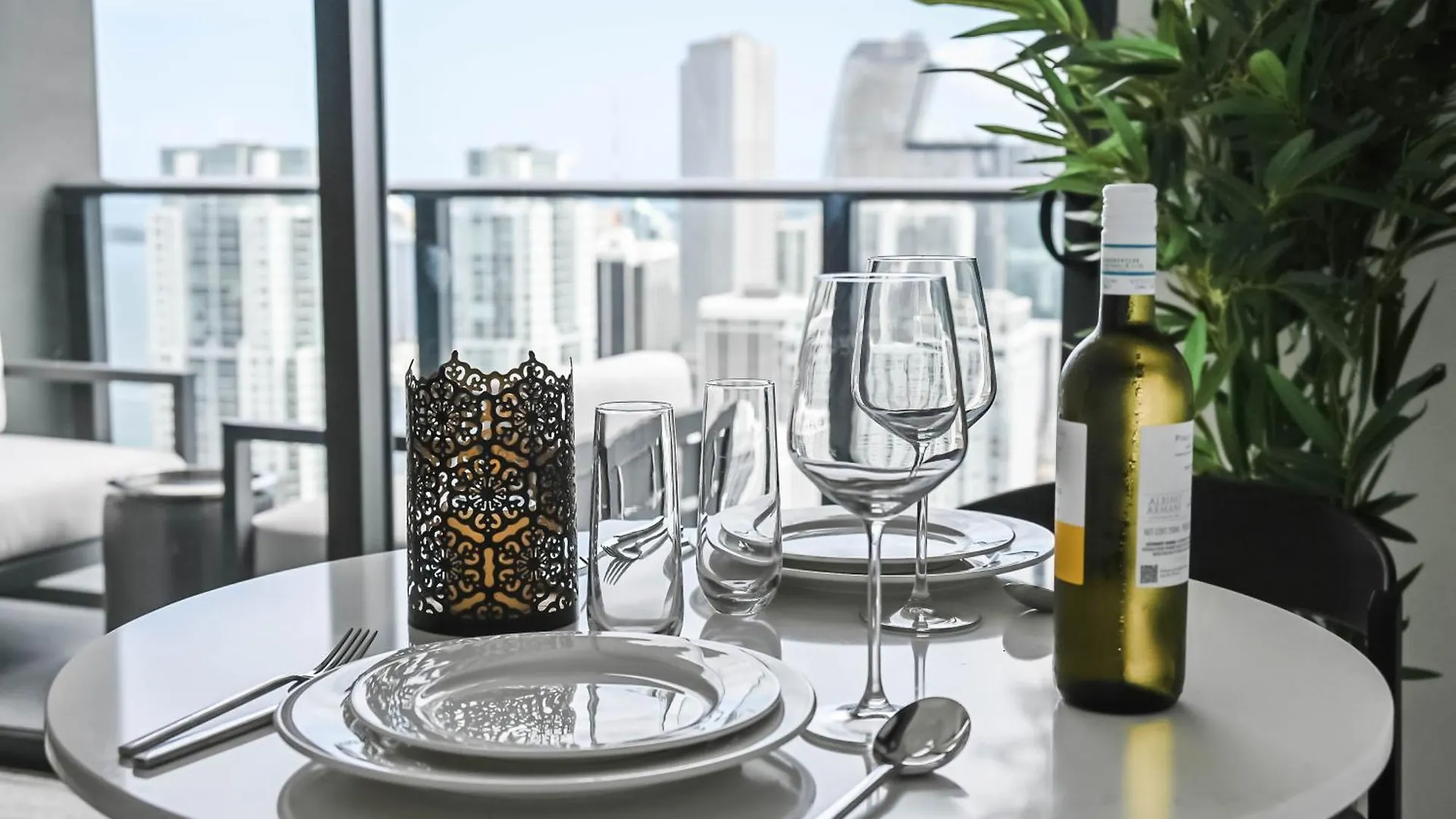 Magic Penthouse Balcony Ocean View, Pool Resort, Spa, Heart Of Apartman Miami
